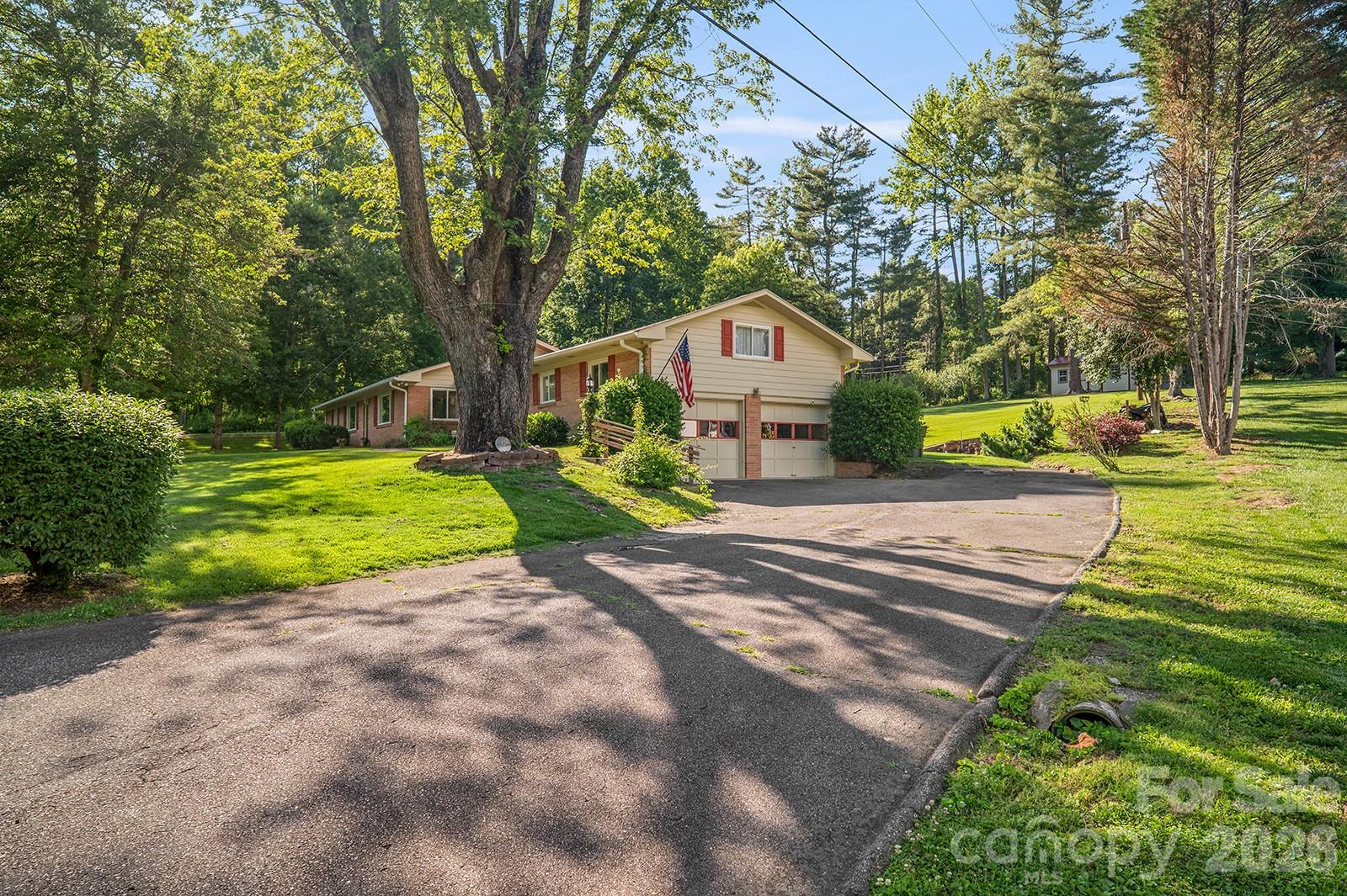1235 Ashby Lane