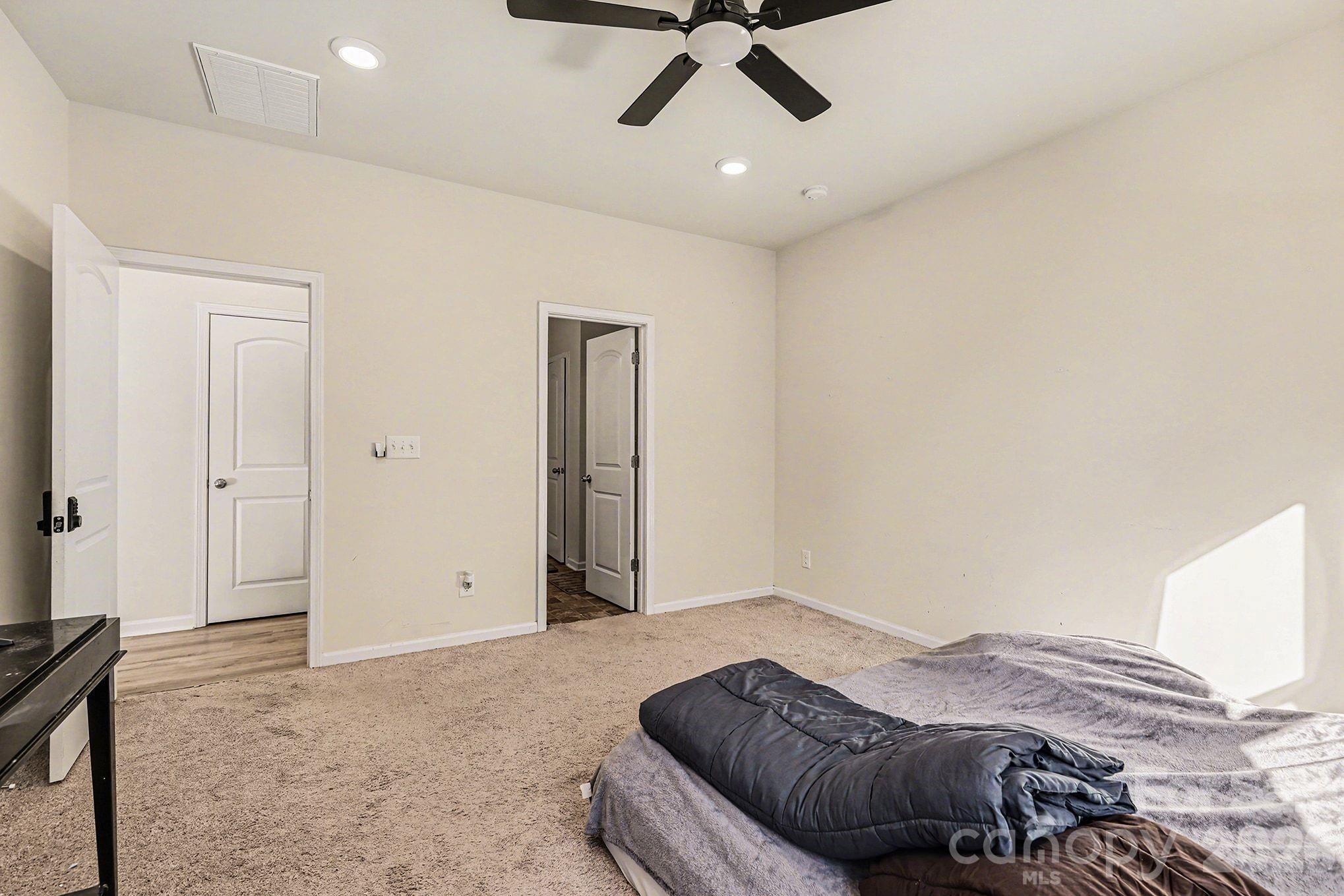 Retreat at Rocky River - Residential