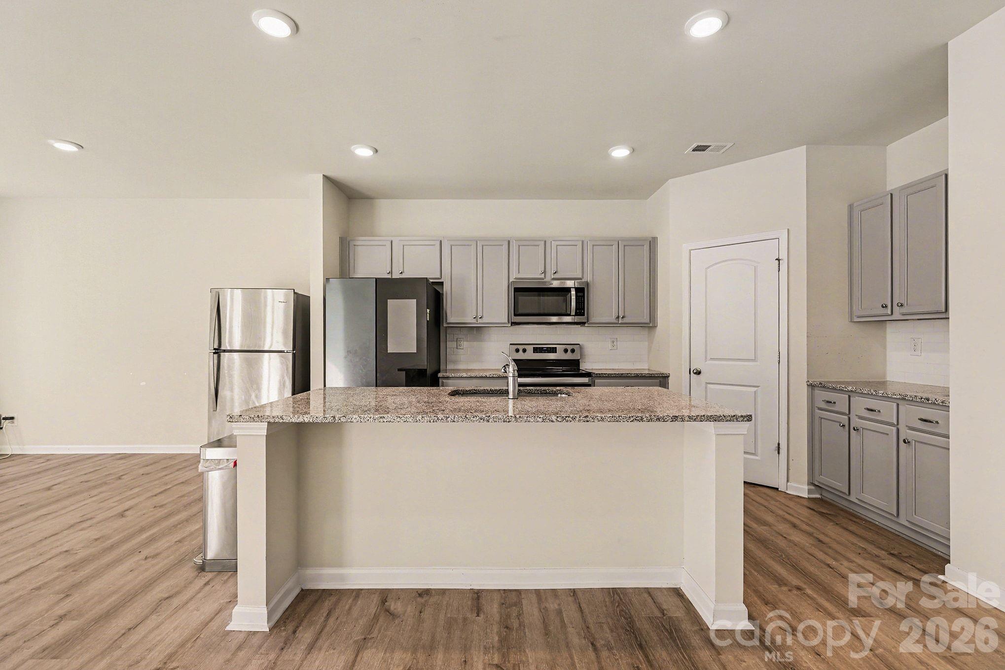 7125 Maple Run Circle