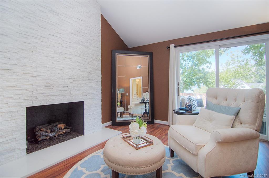 Tega Cay - Residential