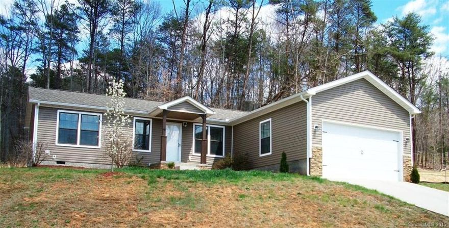 Under 200K move-in ready home in desirable Mountain Vista at Luther Cove!  Split plan home with all appliances included. Open great room style with large kitchen island and breakfast bar. Back deck with room for grilling and entertaining. Large master suite with walk in closet and spacious bath. Gorgeous subdivision with long range mountain views. Friendly area with playground and private roads great for a stroll.