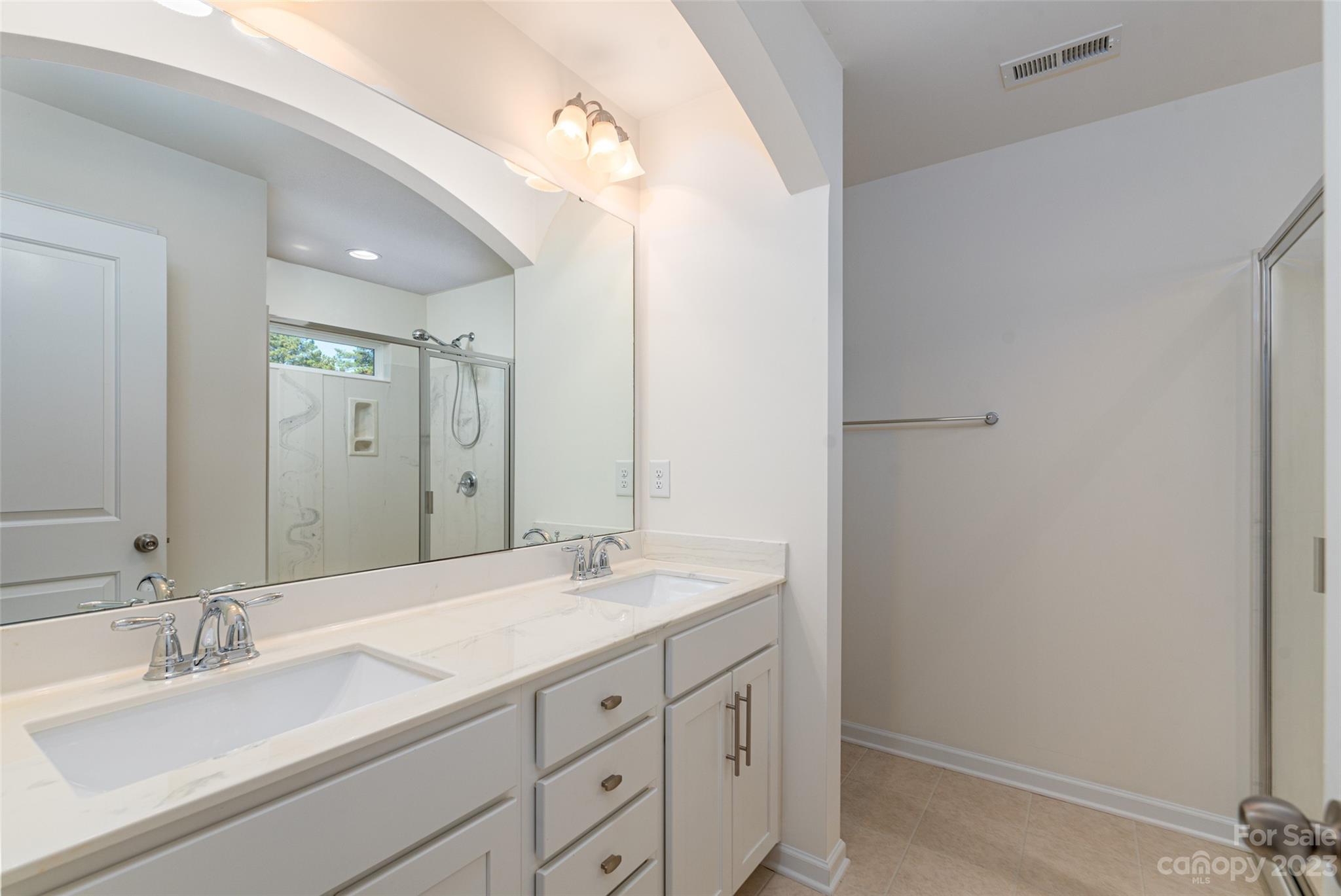 Savannah Townhomes - Residential