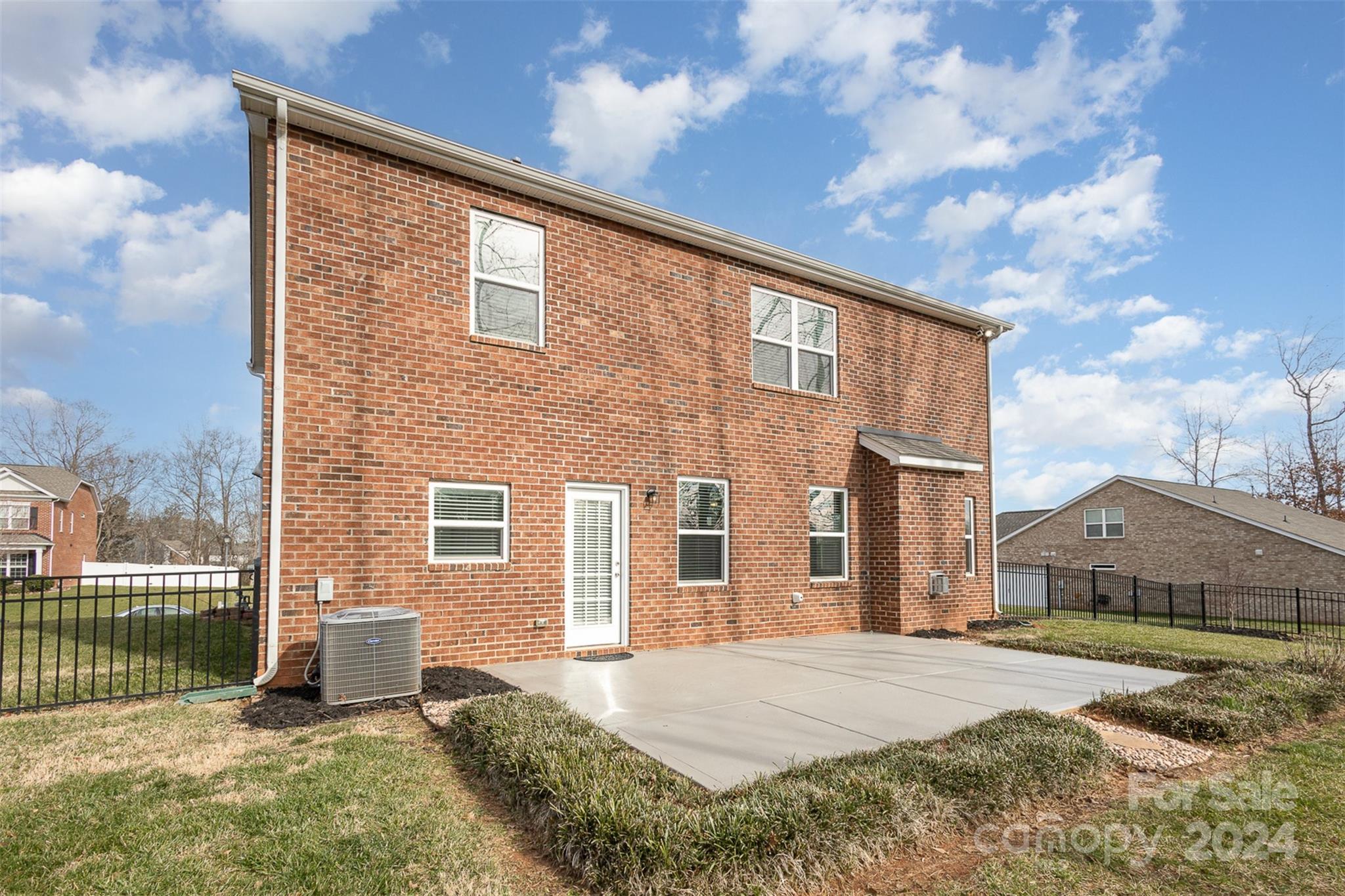 Stoneridge Lakes - Residential