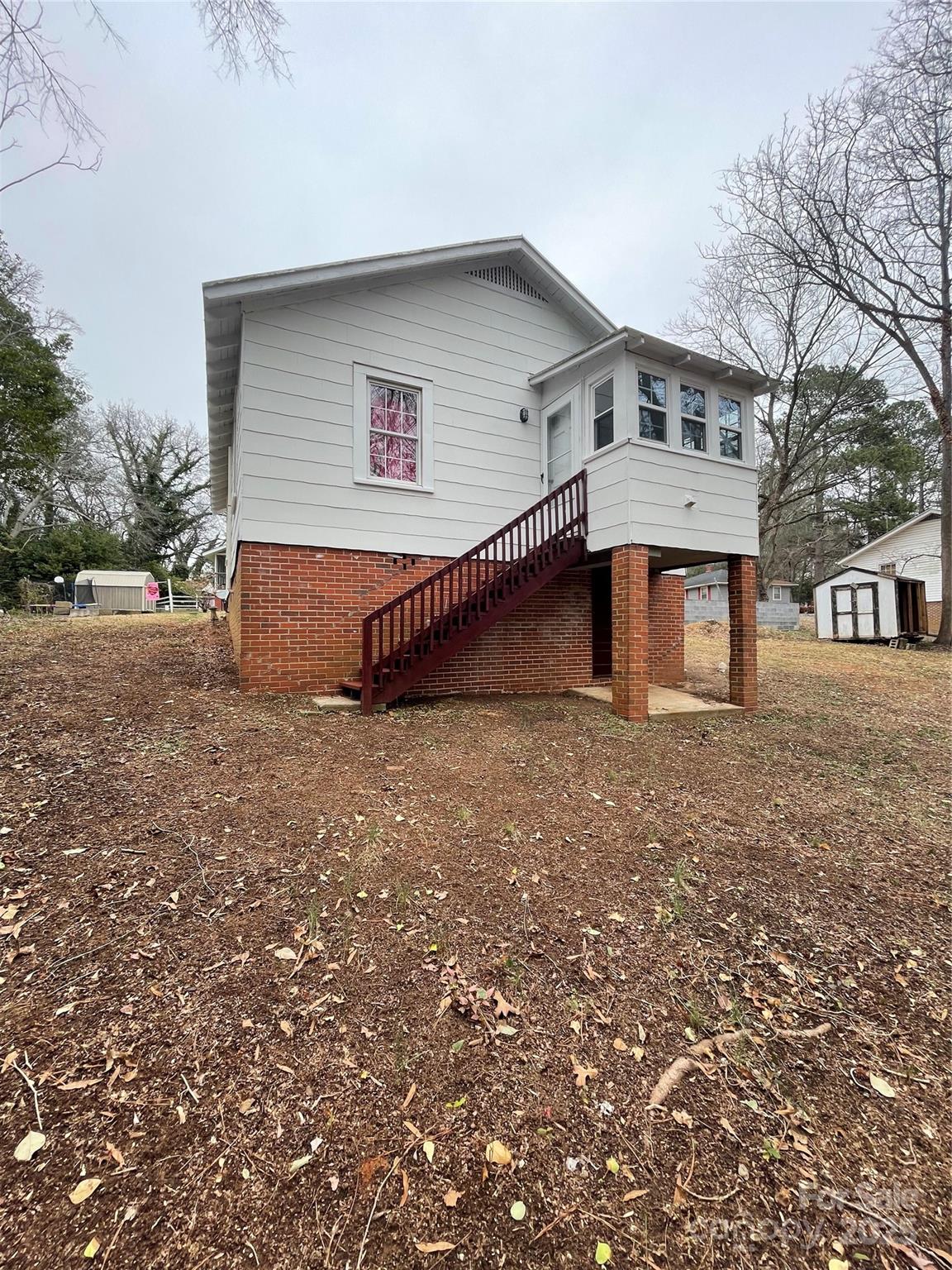 122 E Hargrave Street 50