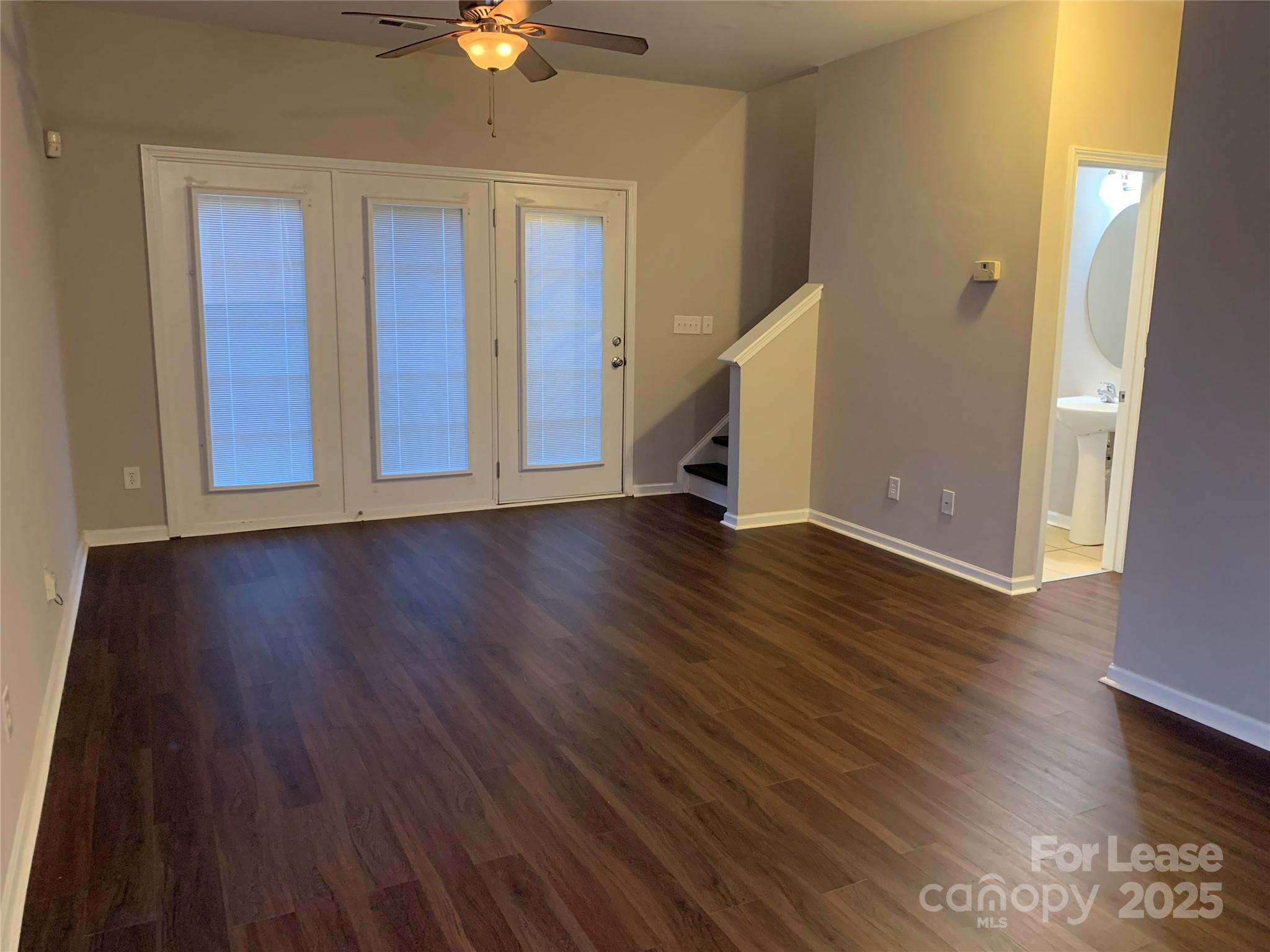 2726 Avalon Loop Road