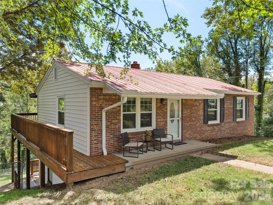 483 THOMPSON ST, CANTON, NC 28716 - Image fb7ea9ca9aa4078999af5a4b441e9add/2102333131