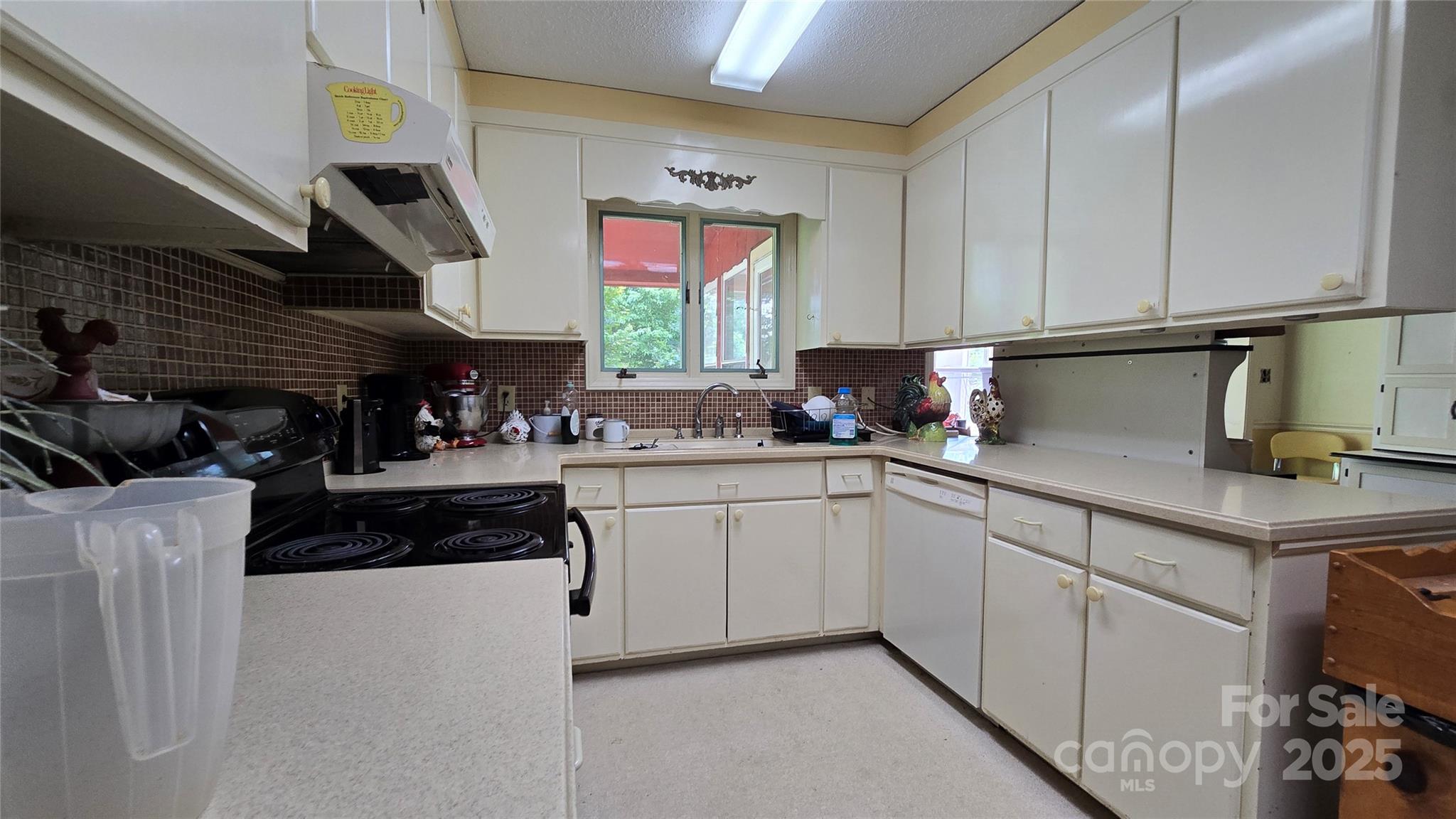2285 Tarheel Place