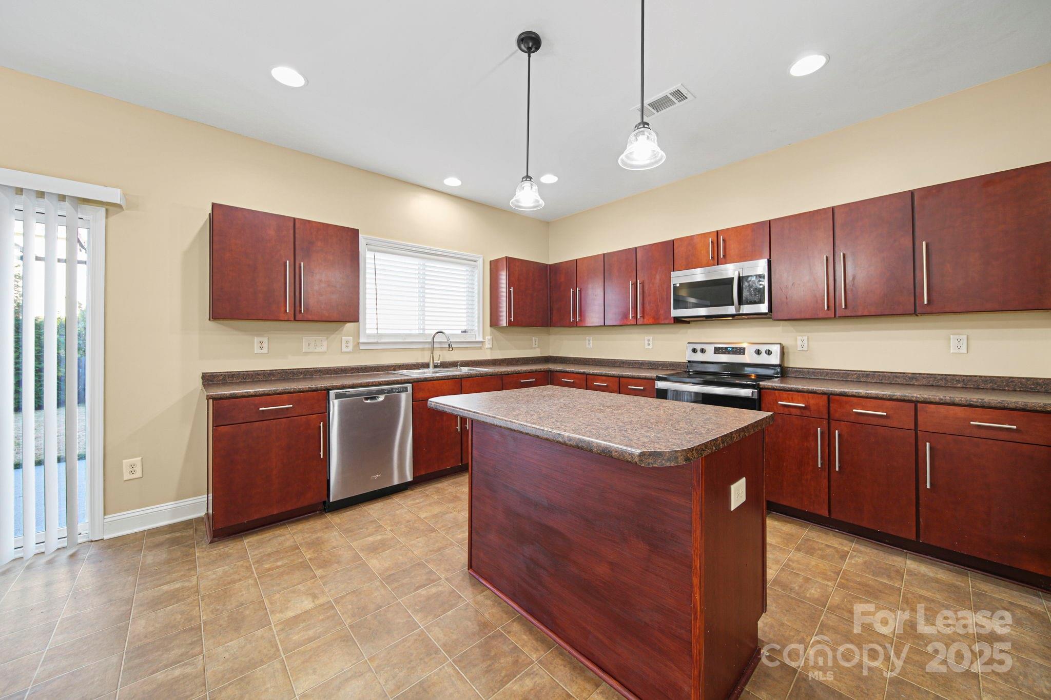 Prosperity Ridge - Residential Lease