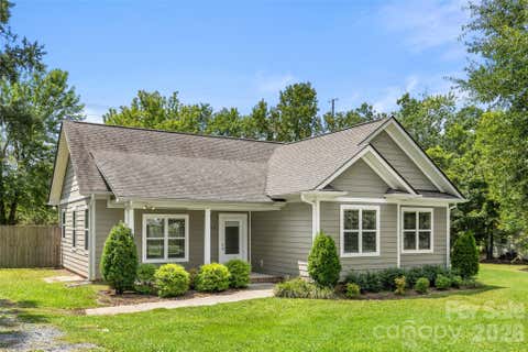Photo of 5013 Willow Run Drive, Monroe, NC 28110 (MLS # 4415730)