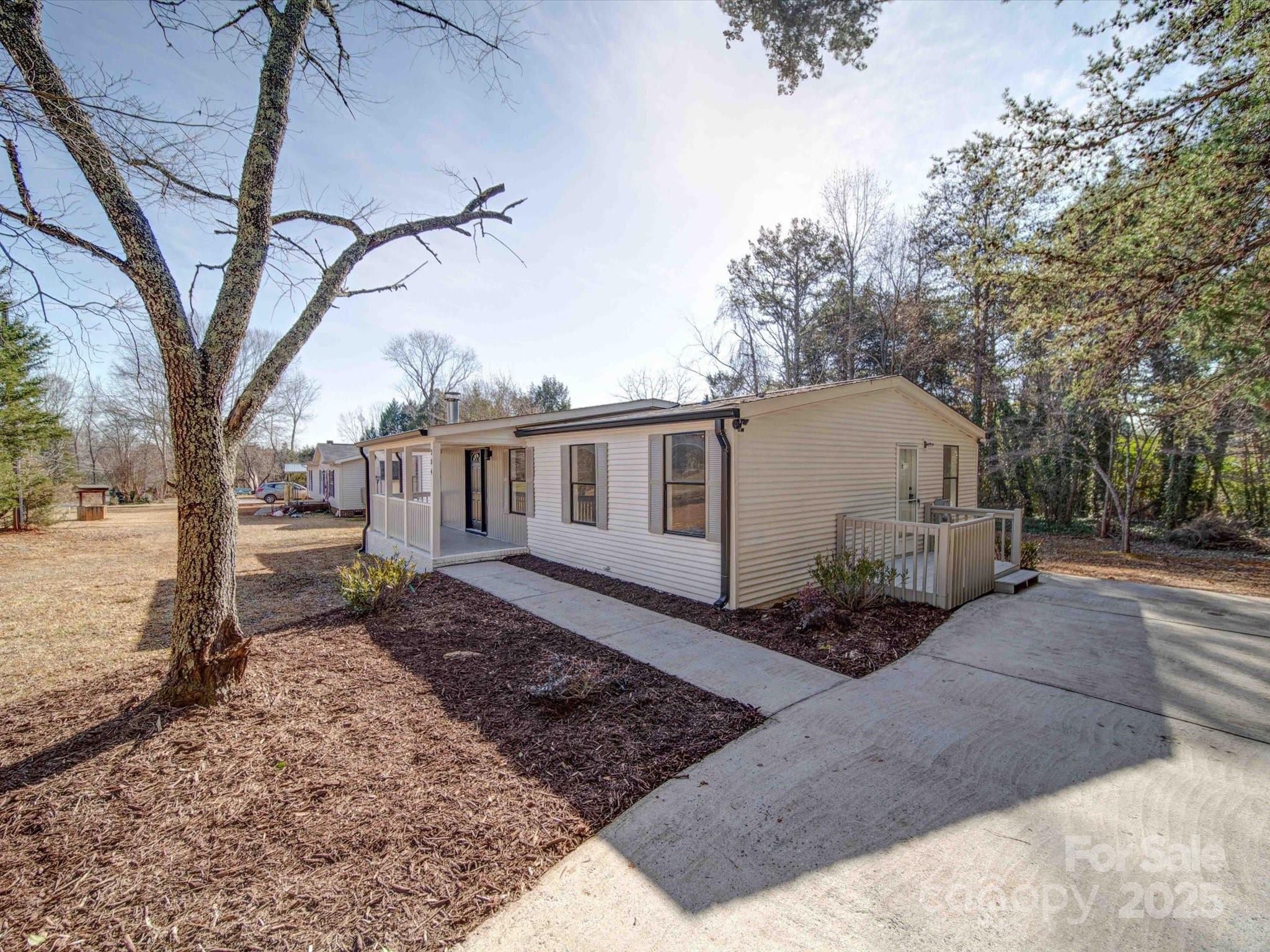 Regency Lake Village - Residential