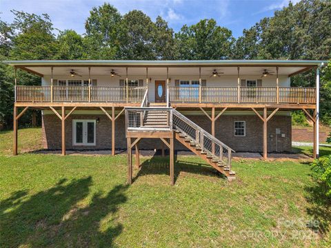 422 Day Lily Drive Leicester NC 28748