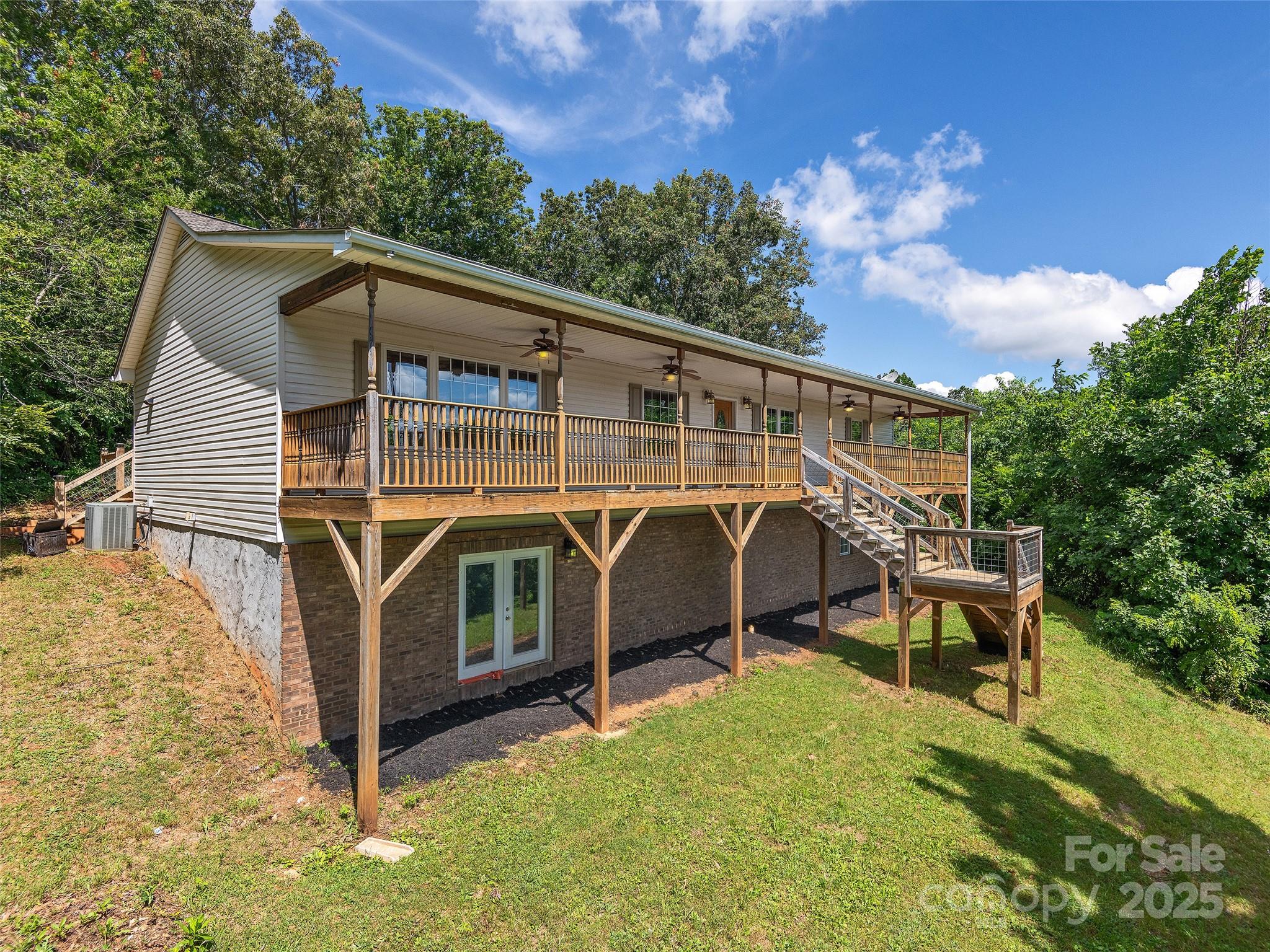 422 Day Lily Drive