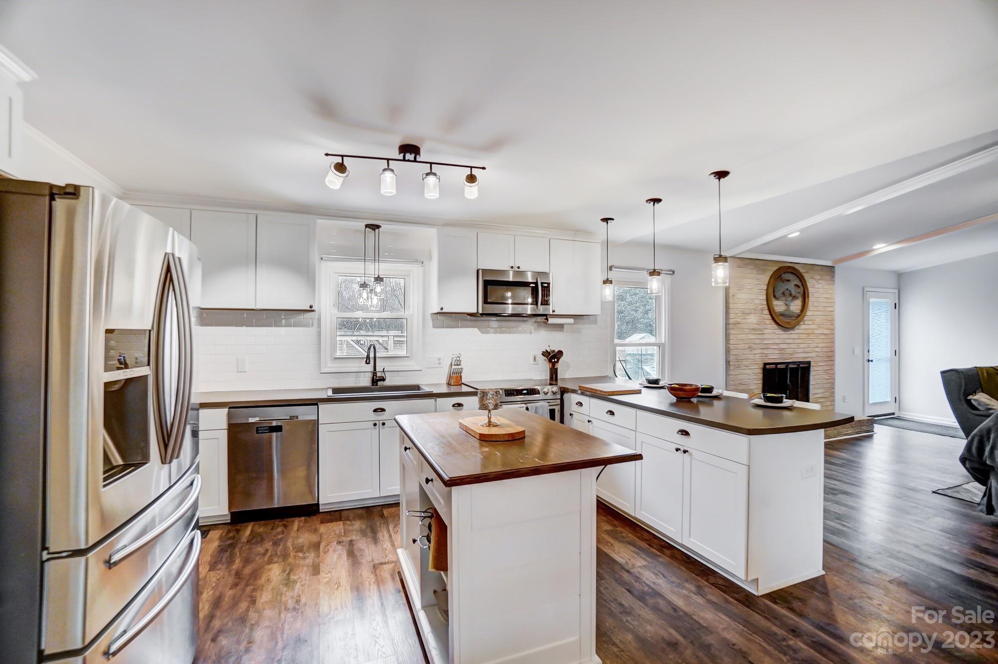 River Hills Estates - Residential