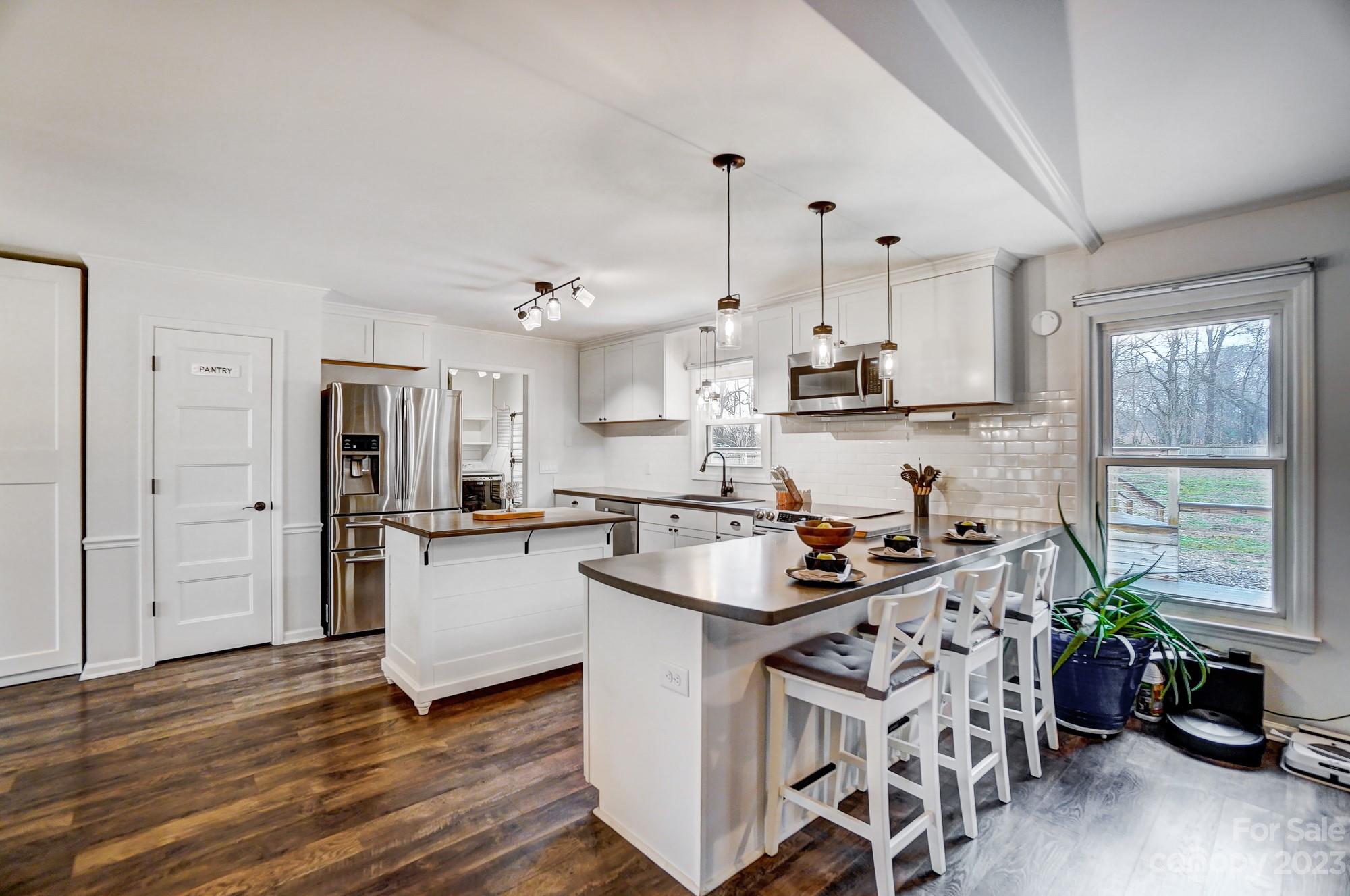 River Hills Estates - Residential