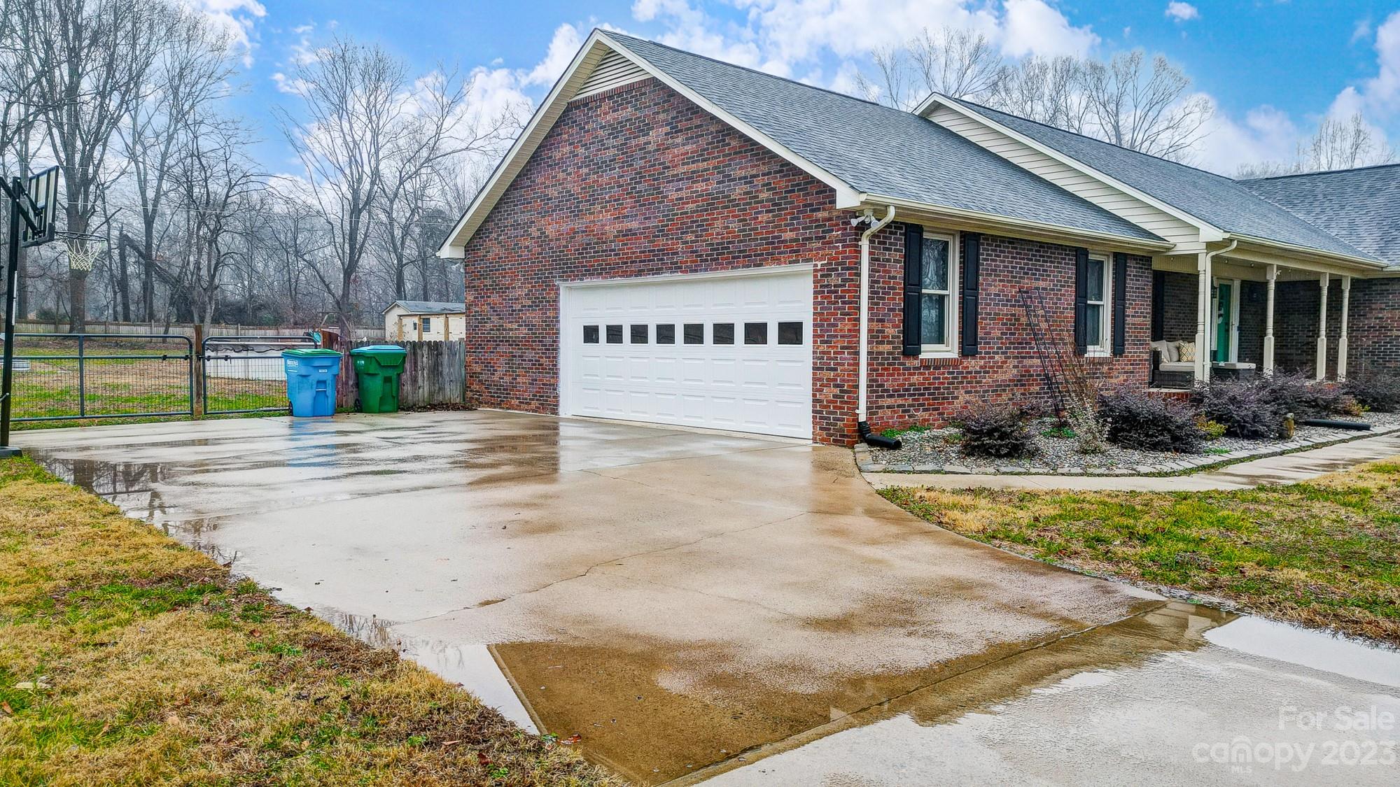 River Hills Estates - Residential