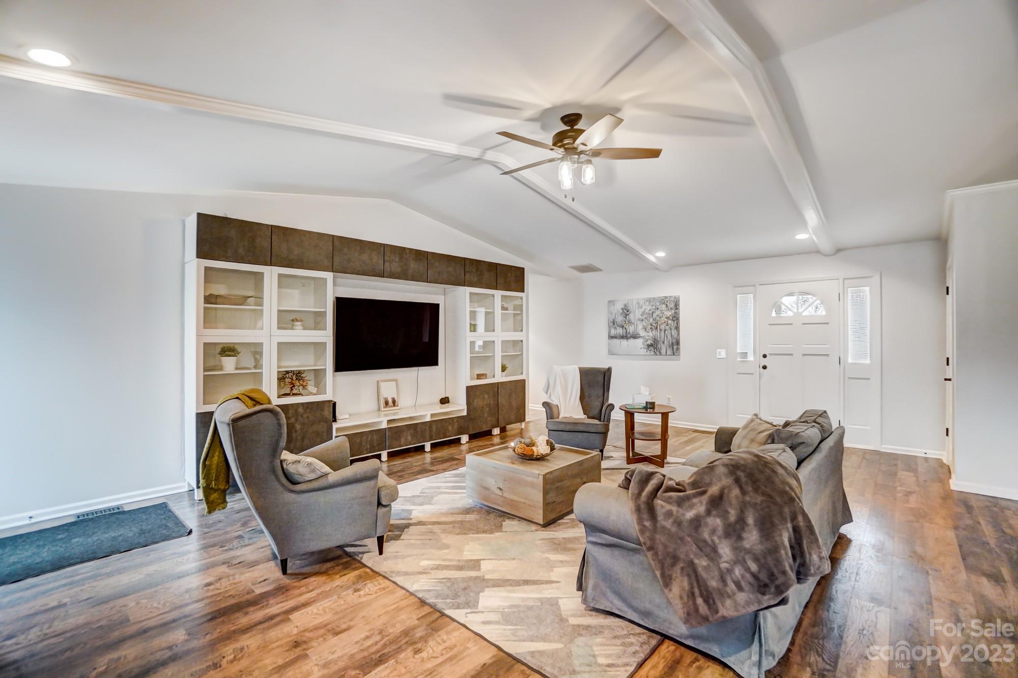 River Hills Estates - Residential