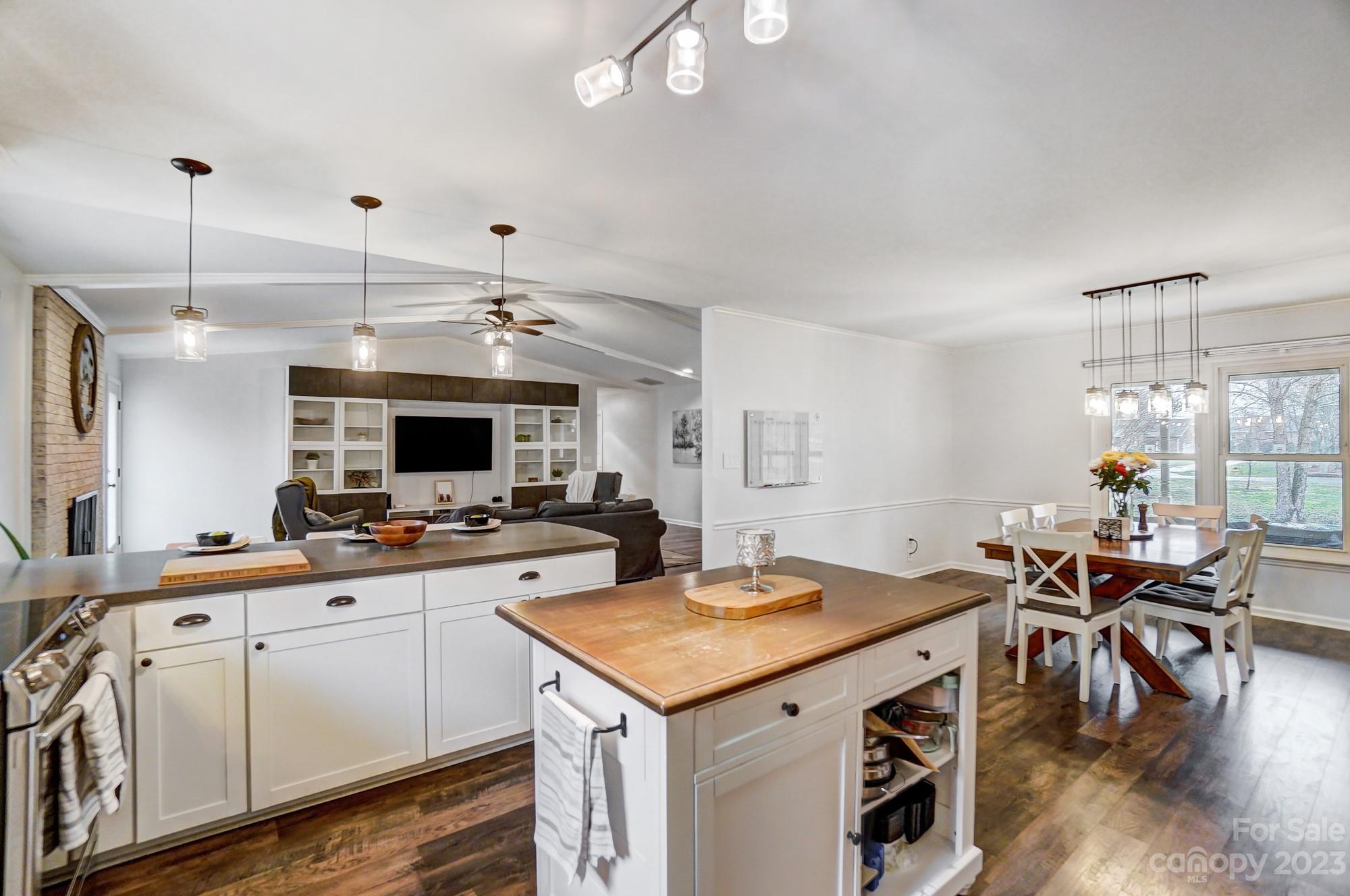 River Hills Estates - Residential