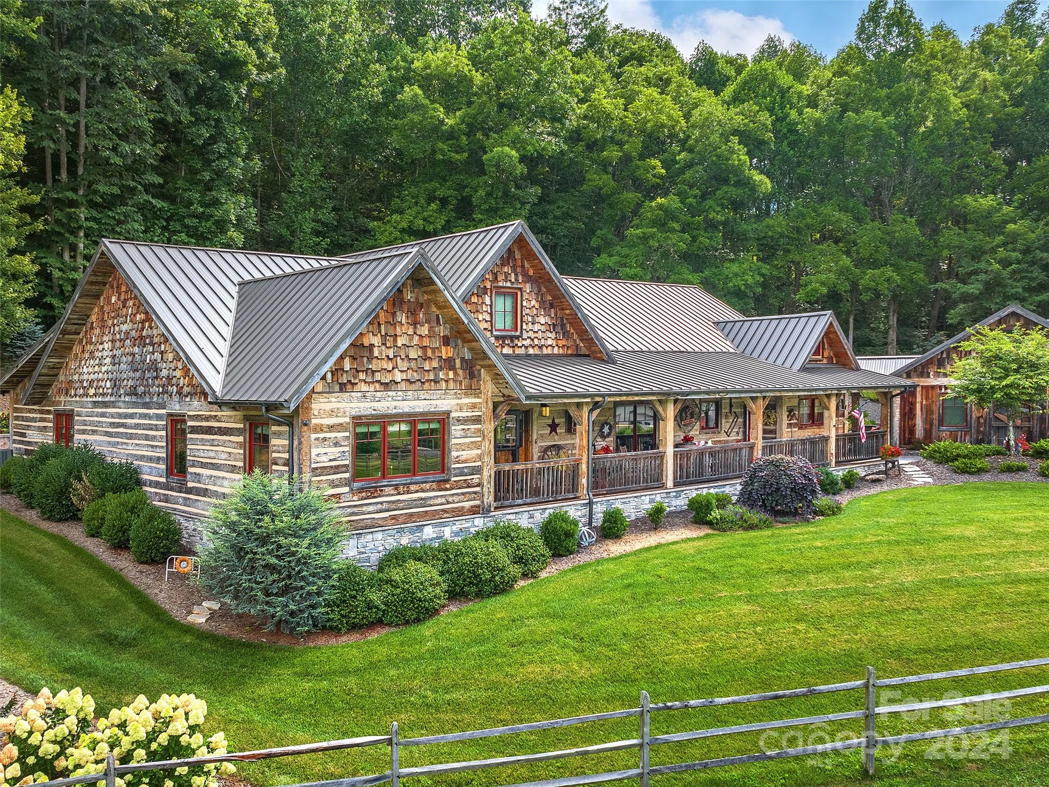 1279 Raccoon Road