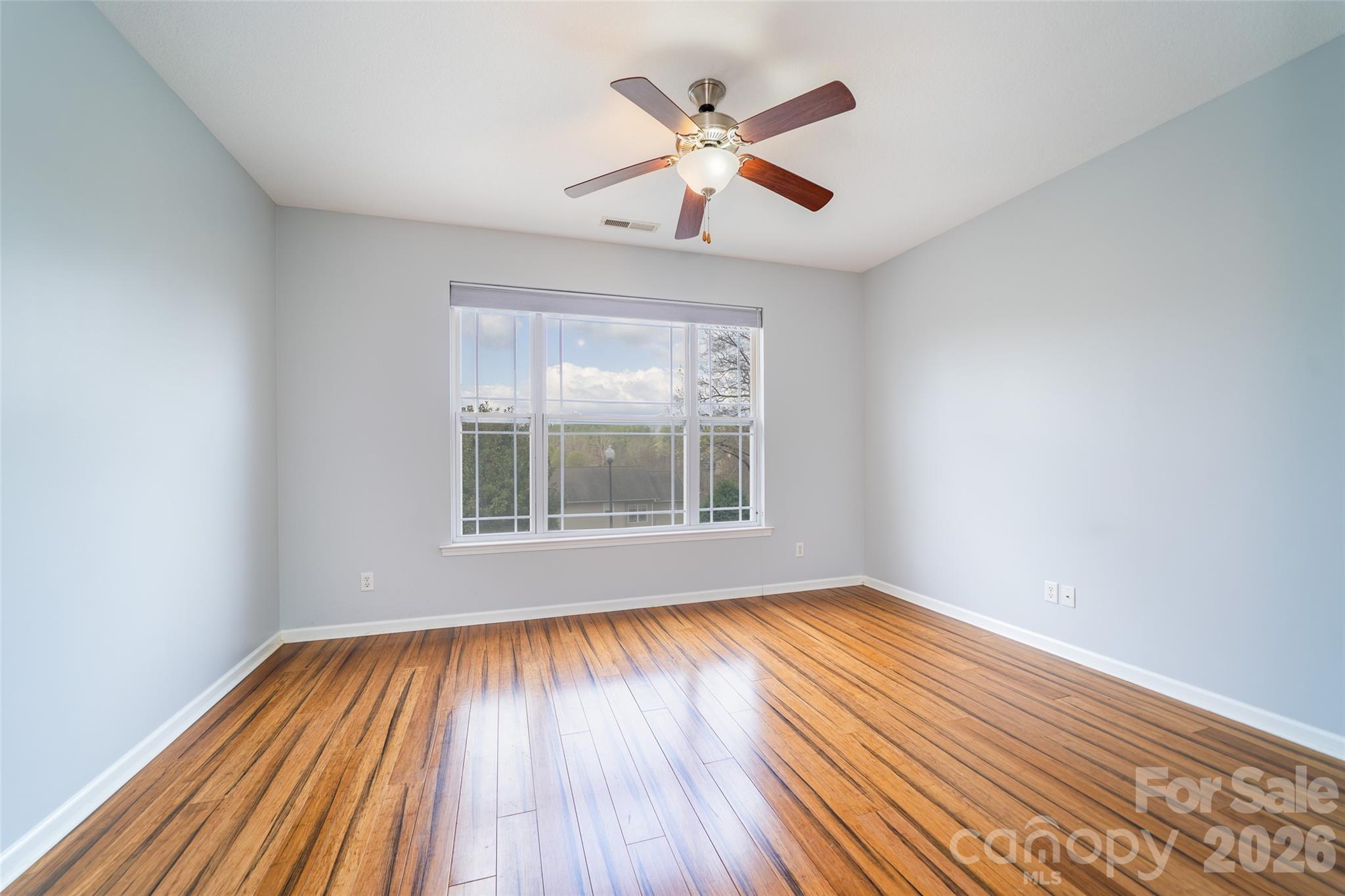 10 Northbrook Place D