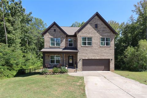 10105 Greenwood Court 27 Charlotte NC 28215