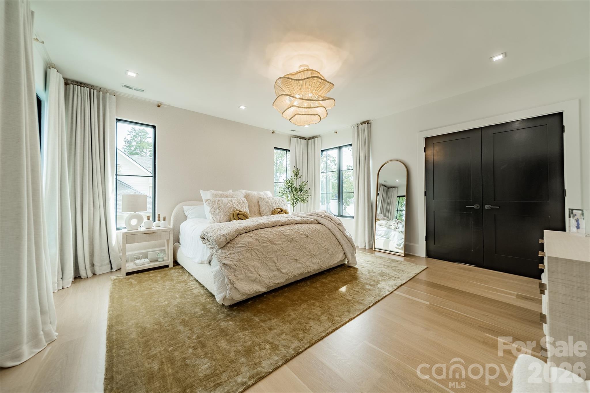 Saylors Watch - Residential