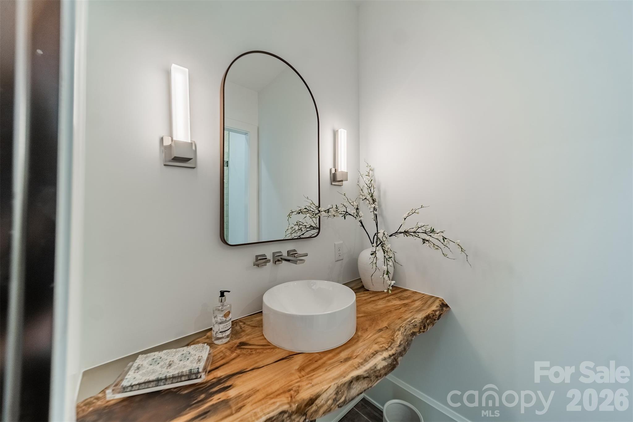 Saylors Watch - Residential