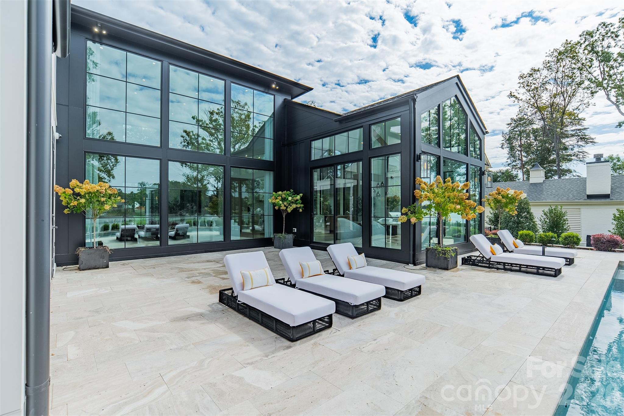 Saylors Watch - Residential