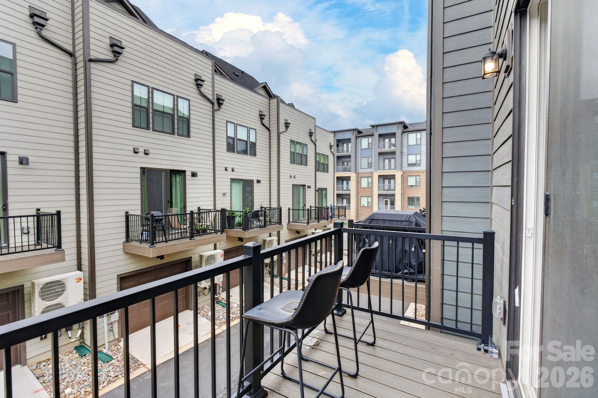 Southrail Station - Residential