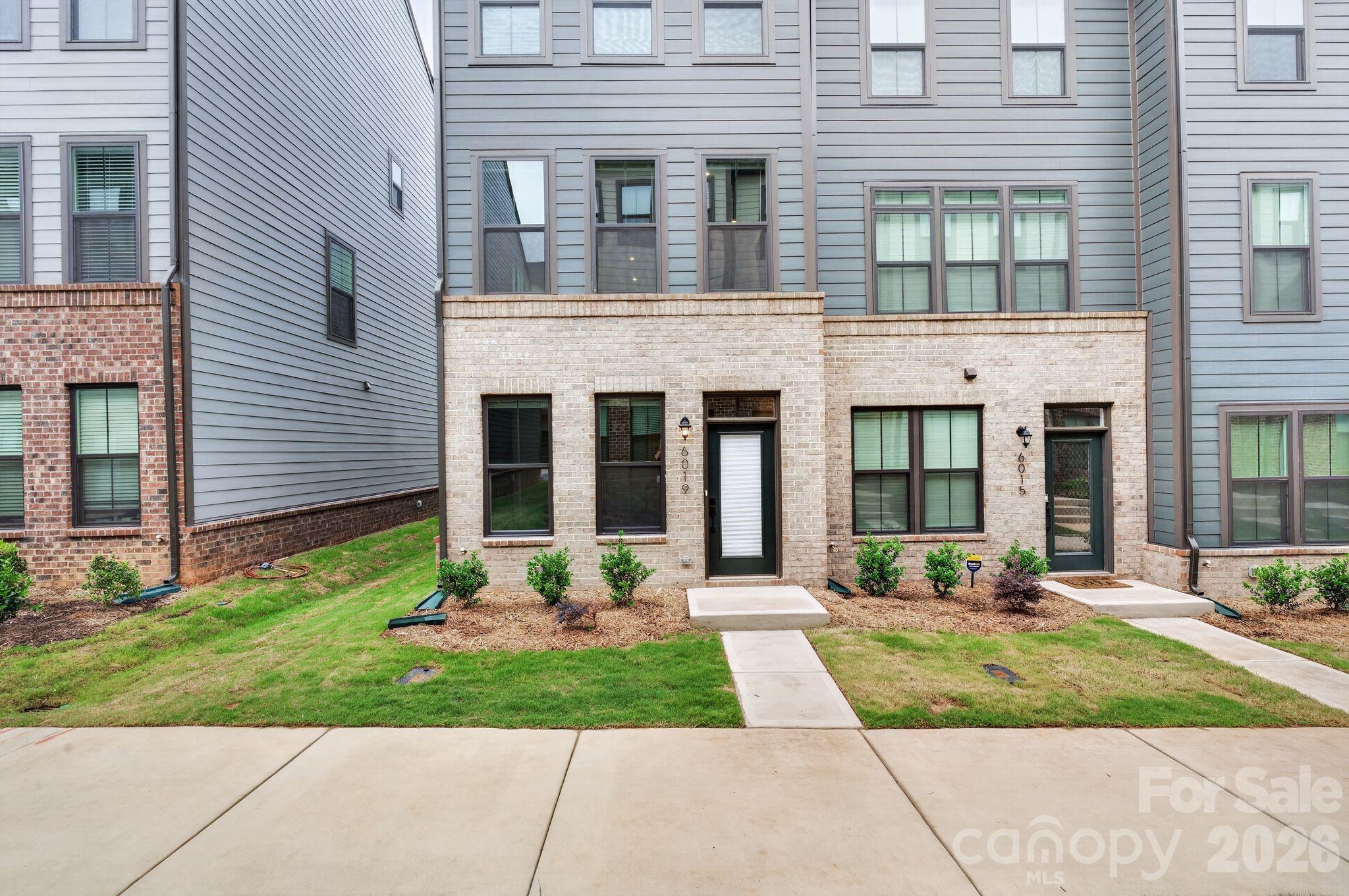Southrail Station - Residential