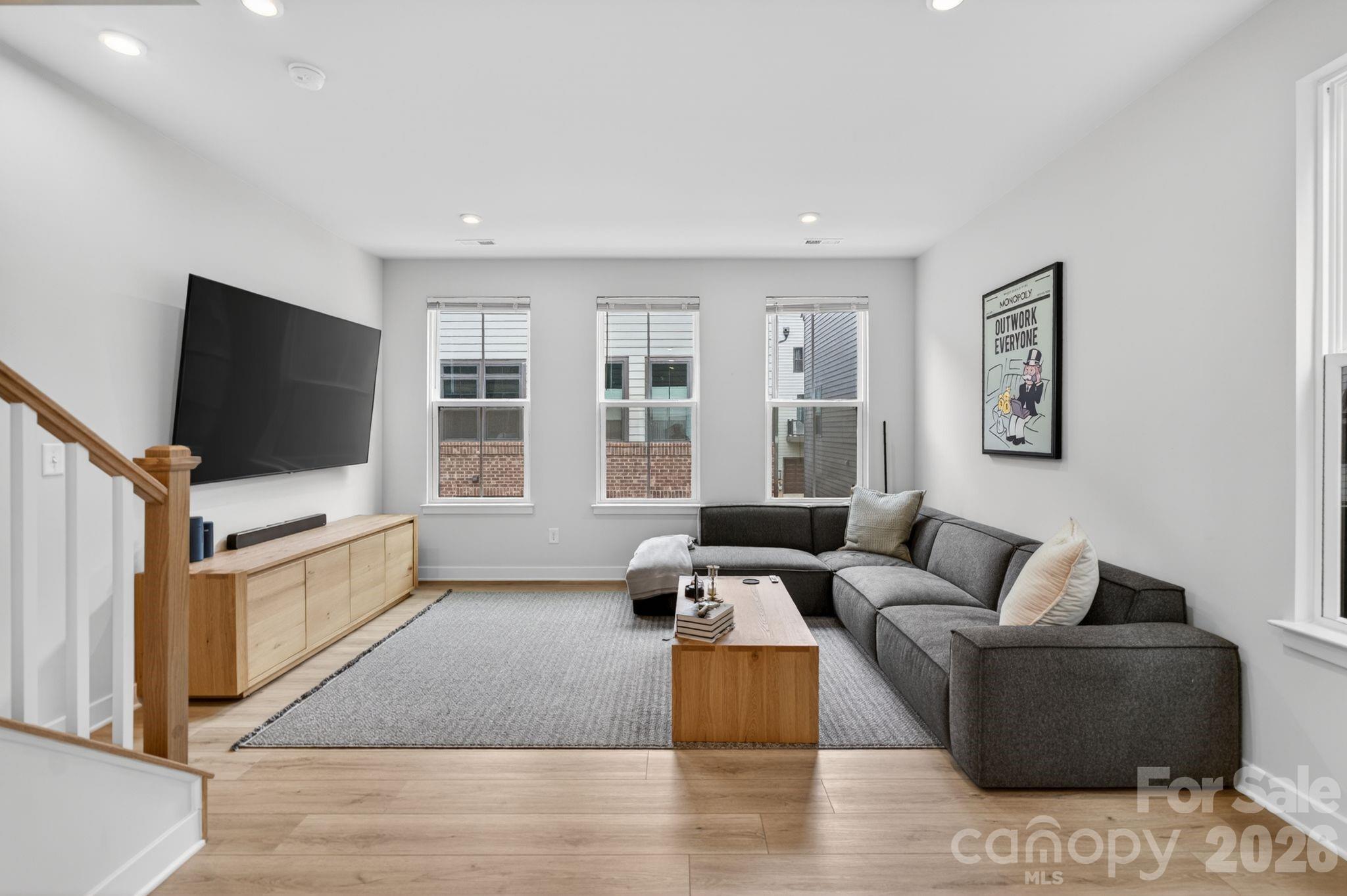 Southrail Station - Residential