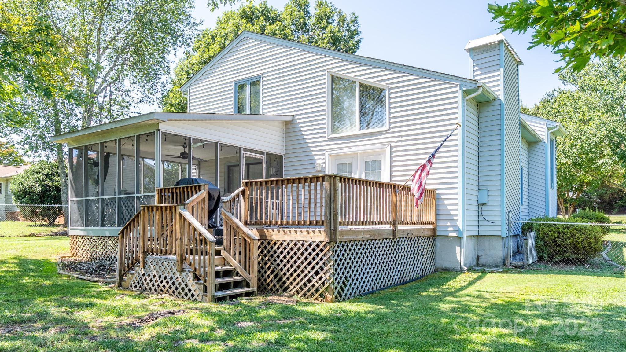 Idlewood Harbor - Residential