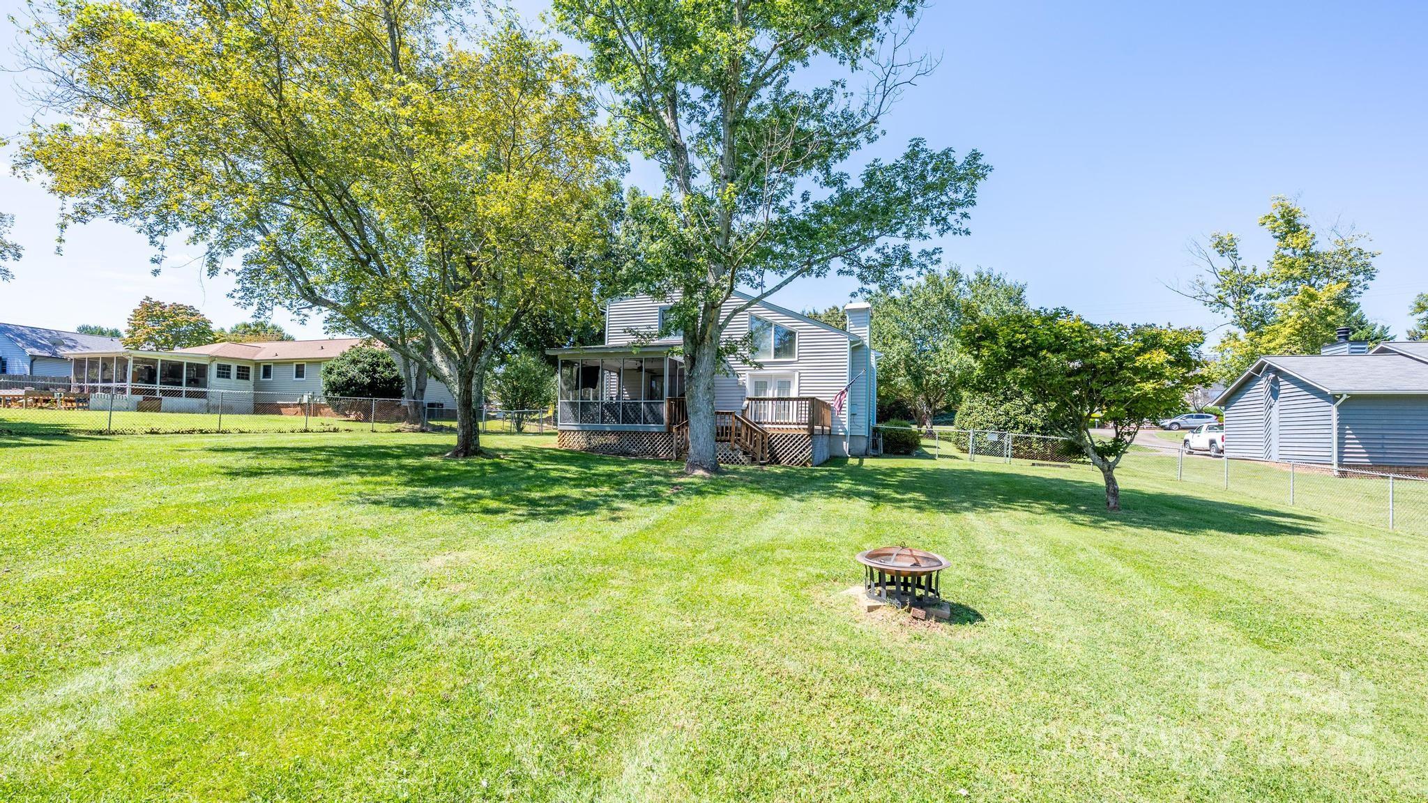 Idlewood Harbor - Residential