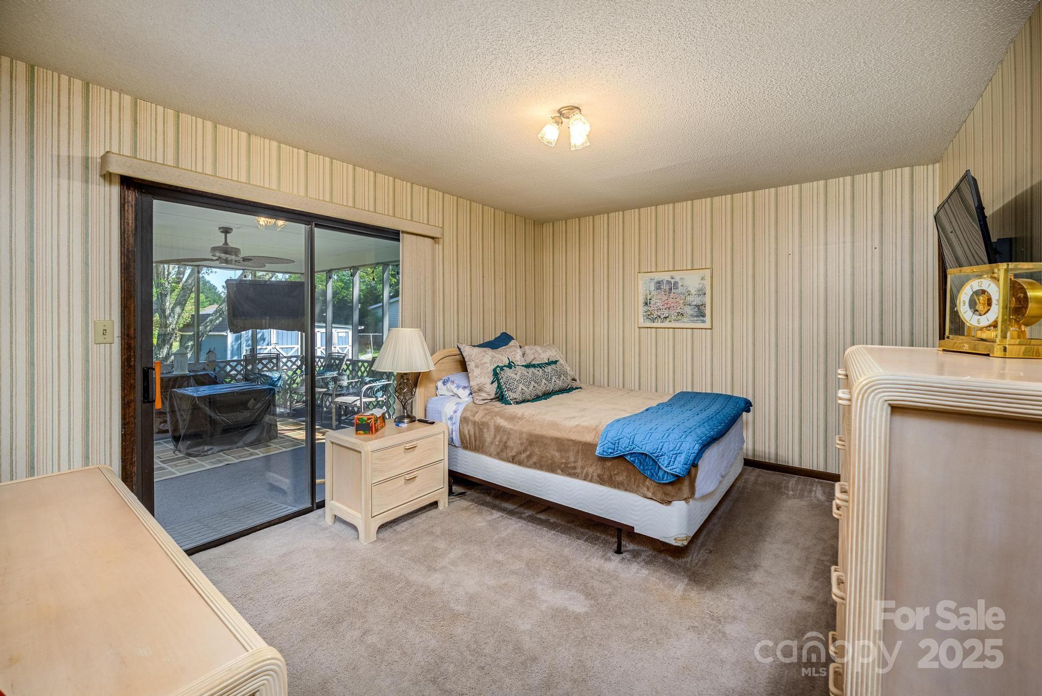 Idlewood Harbor - Residential