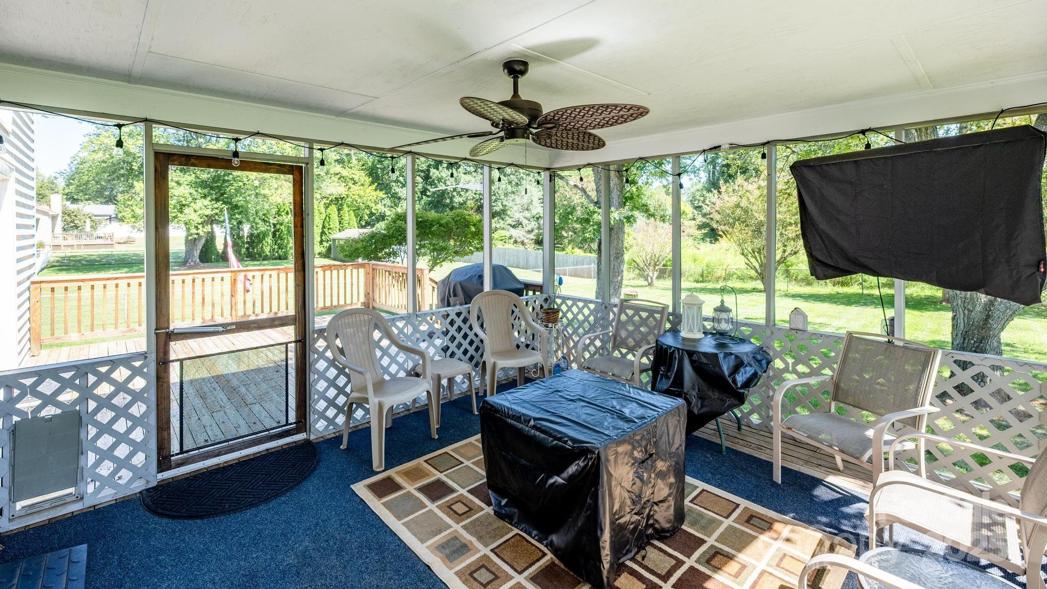 Idlewood Harbor - Residential