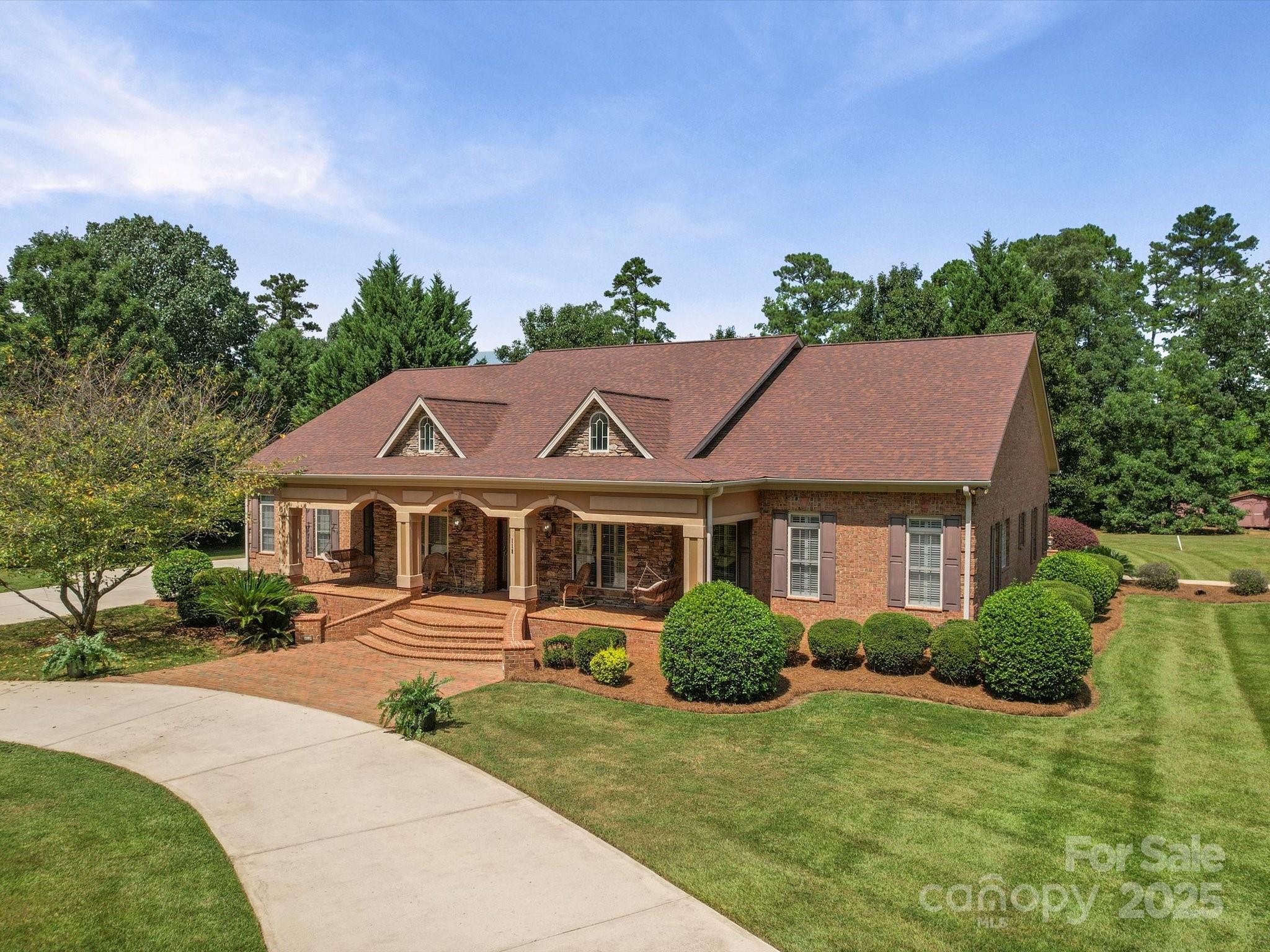 118 Lennox Drive