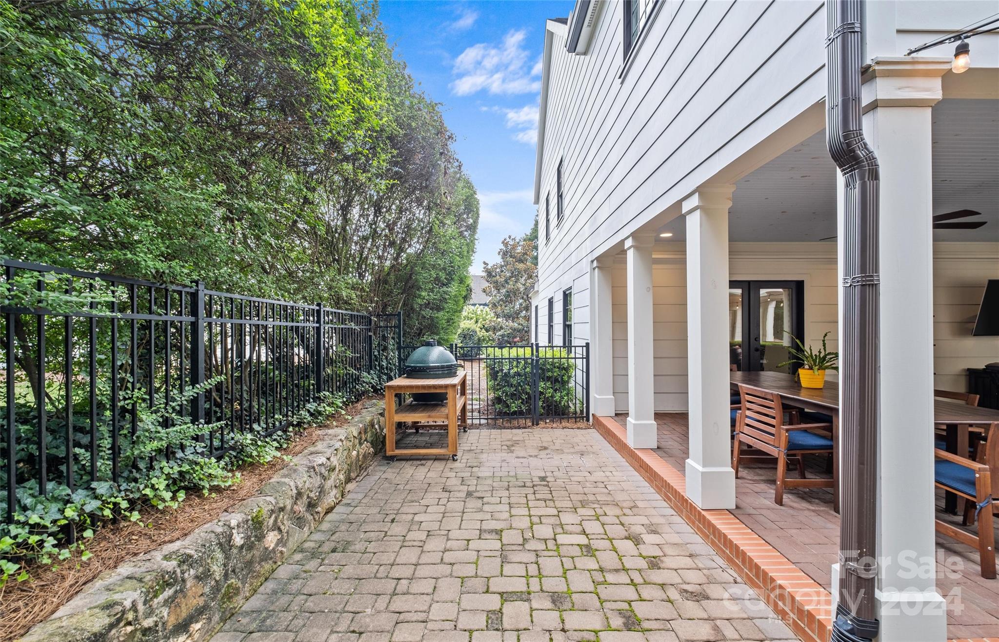 Myers Park - Residential