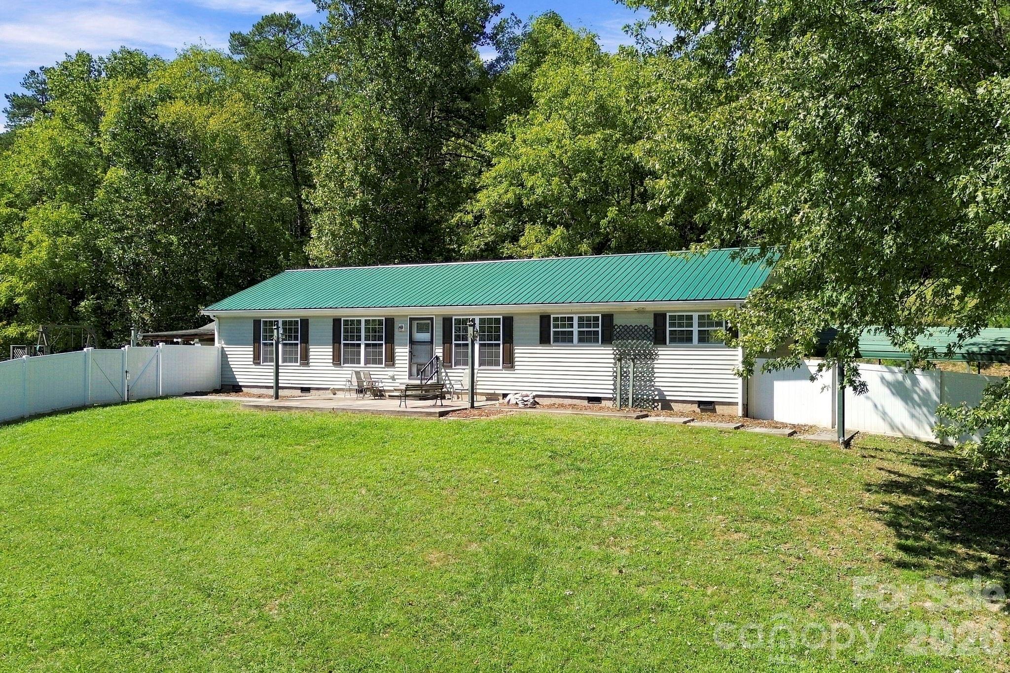 20 Warren Creek Road