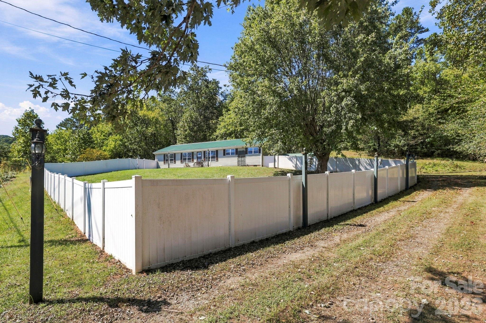 20 Warren Creek Road