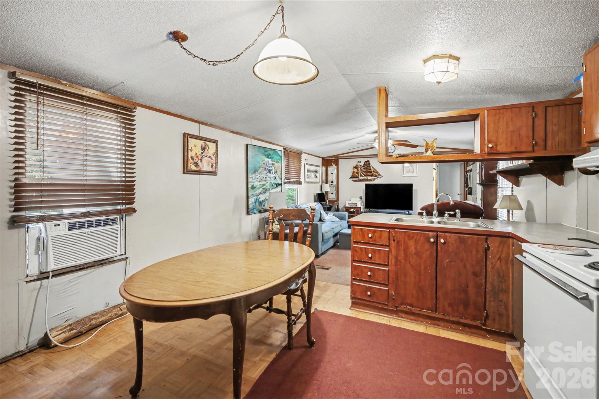 Fern Forest - Residential