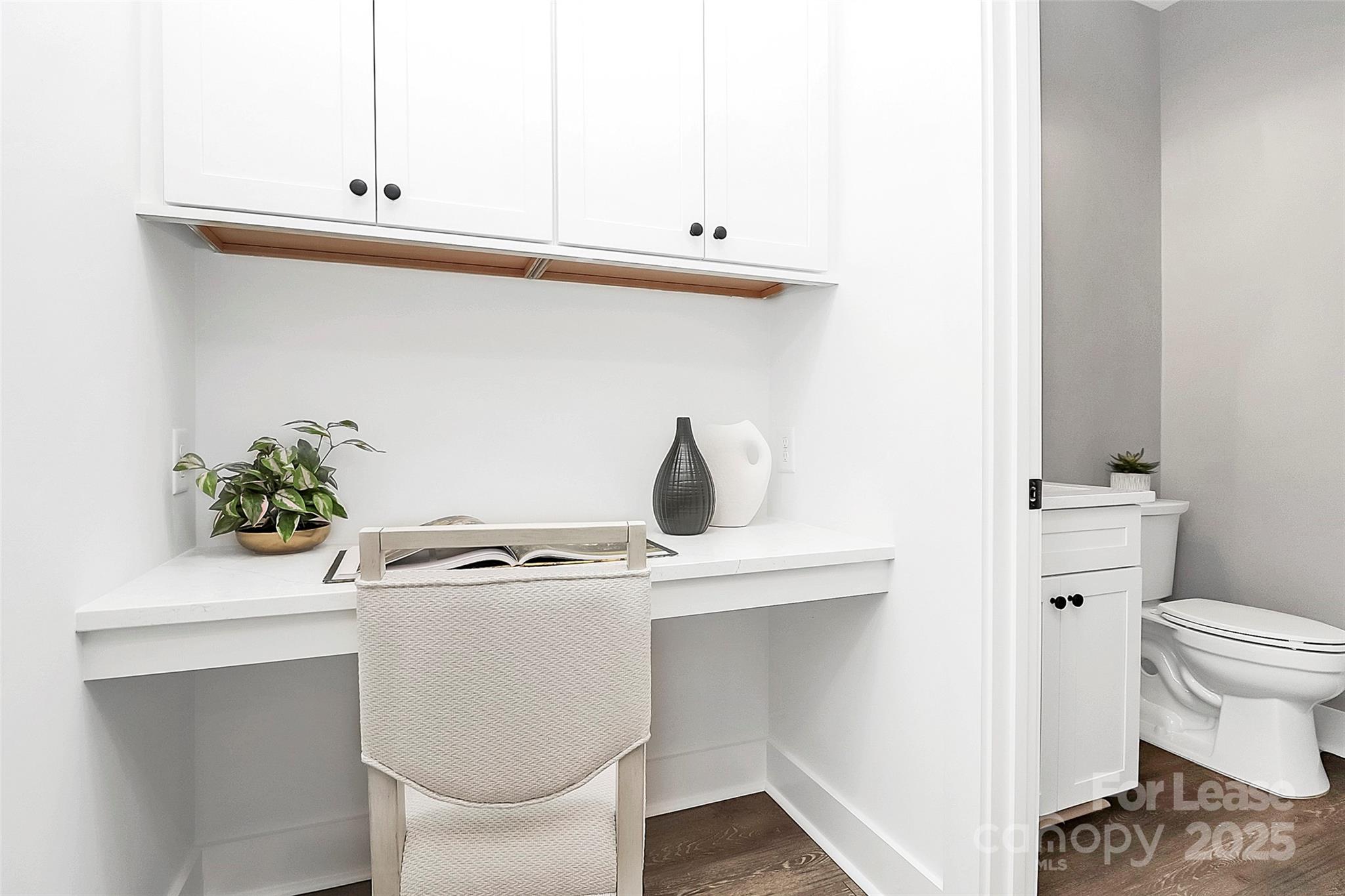 Plaza - Residential Lease