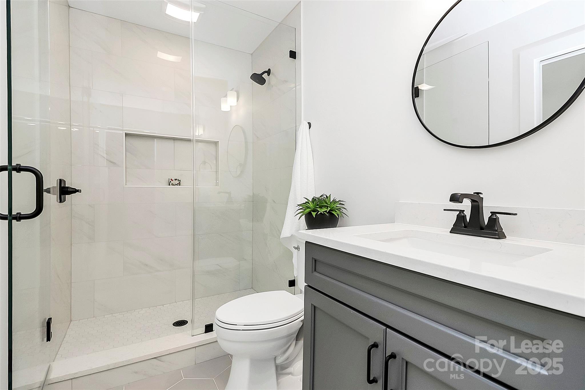 Plaza - Residential Lease