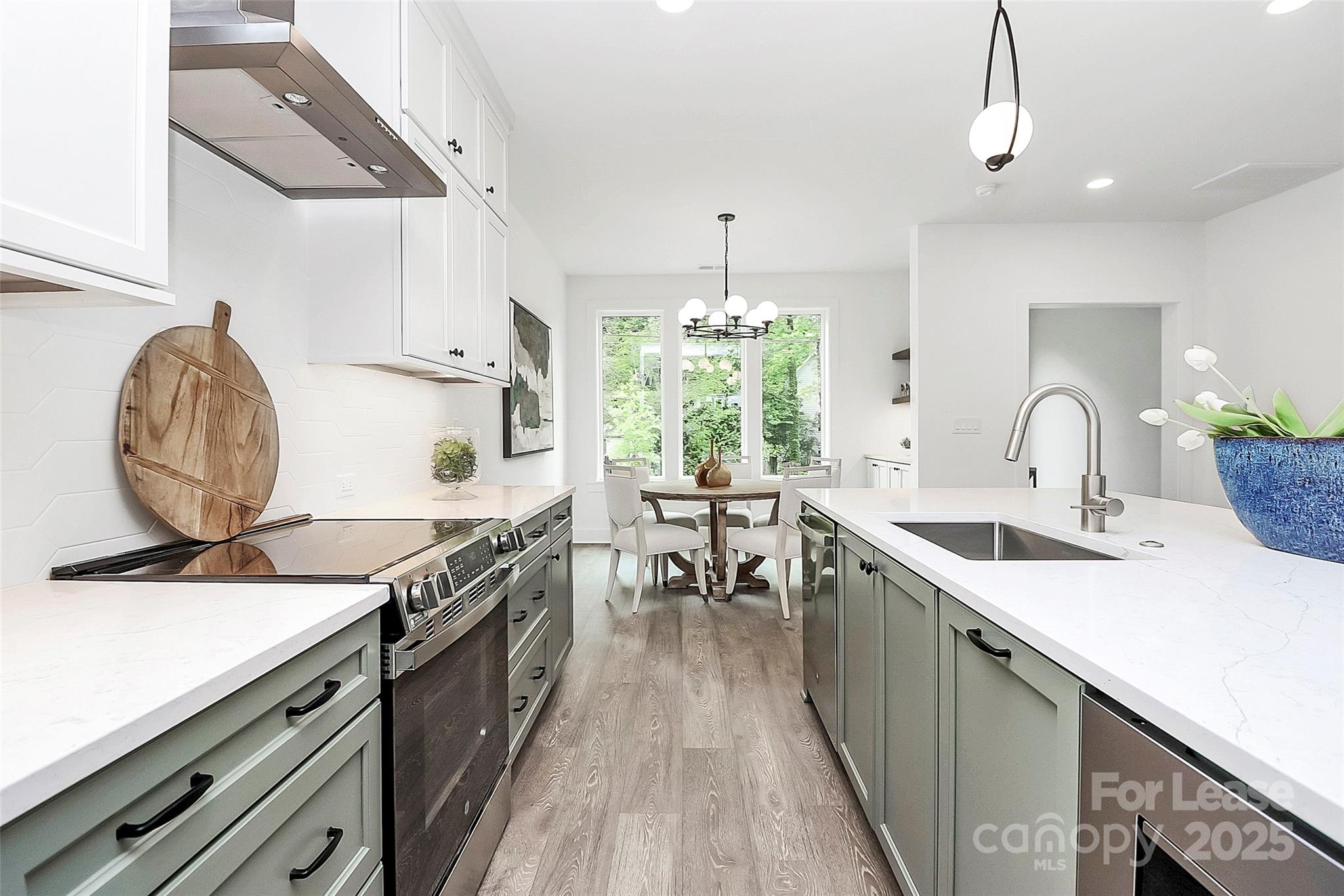 Plaza - Residential Lease