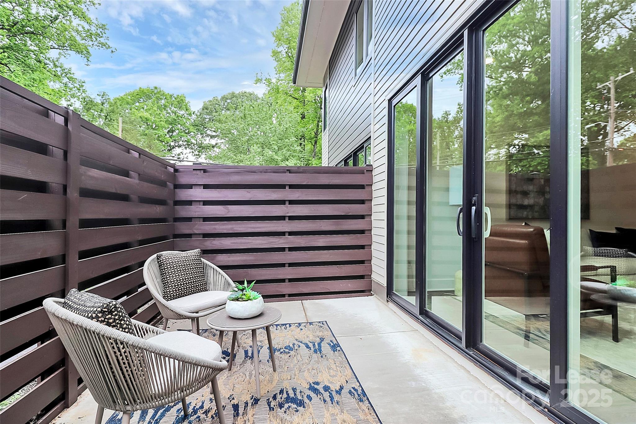 Plaza - Residential Lease