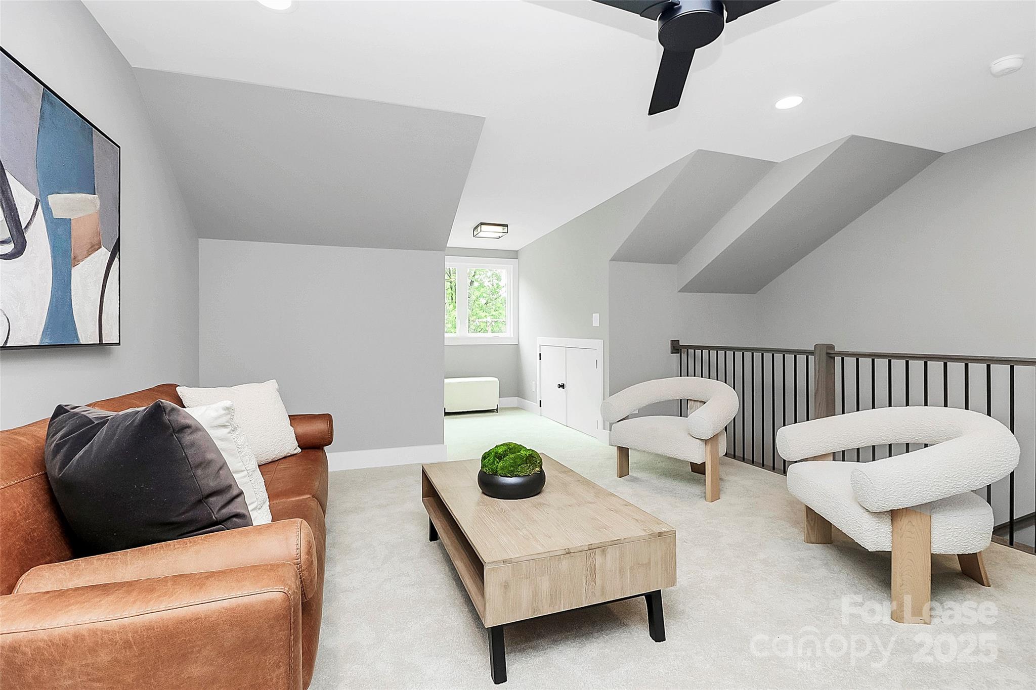 Plaza - Residential Lease