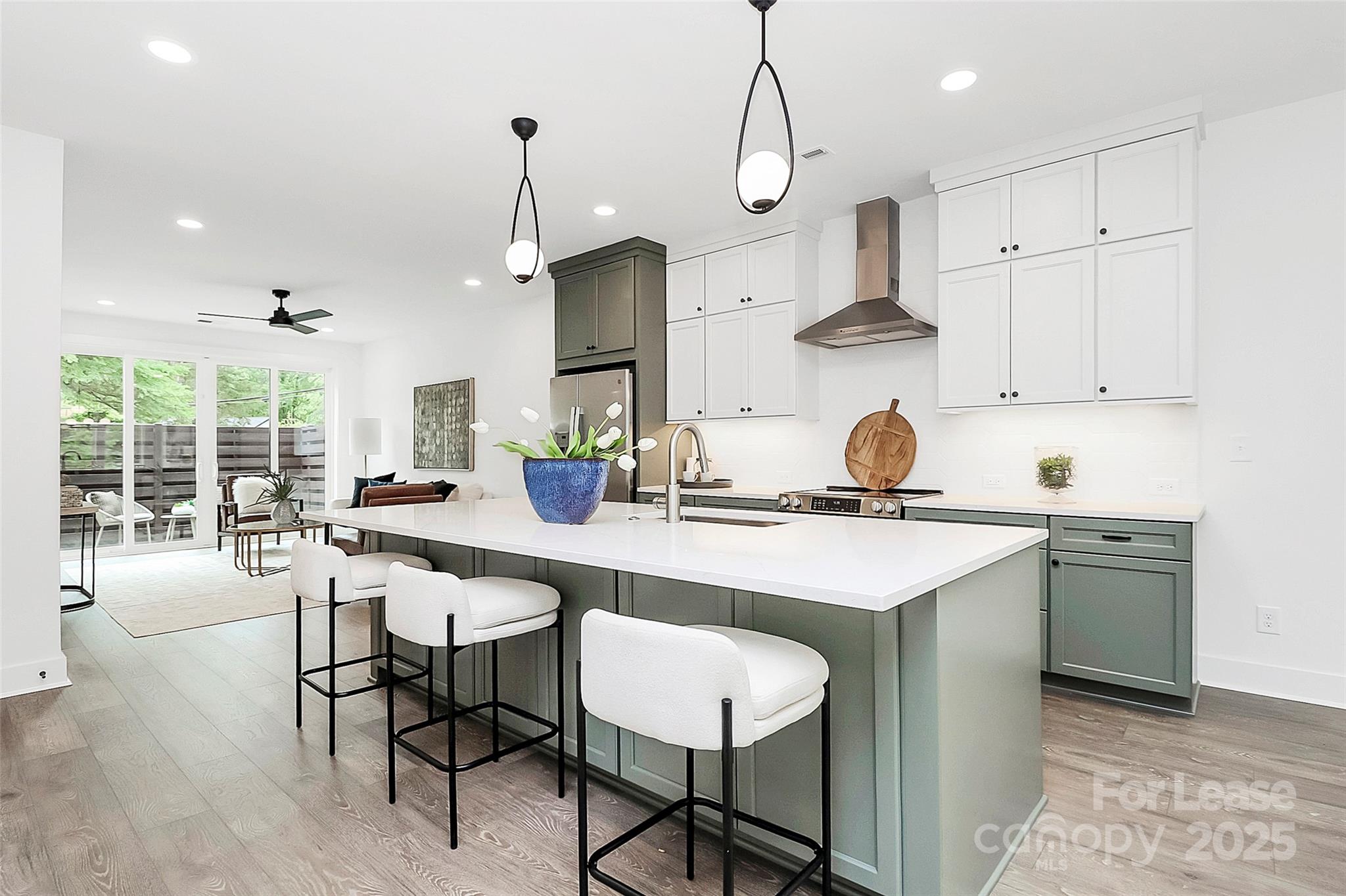 Plaza - Residential Lease