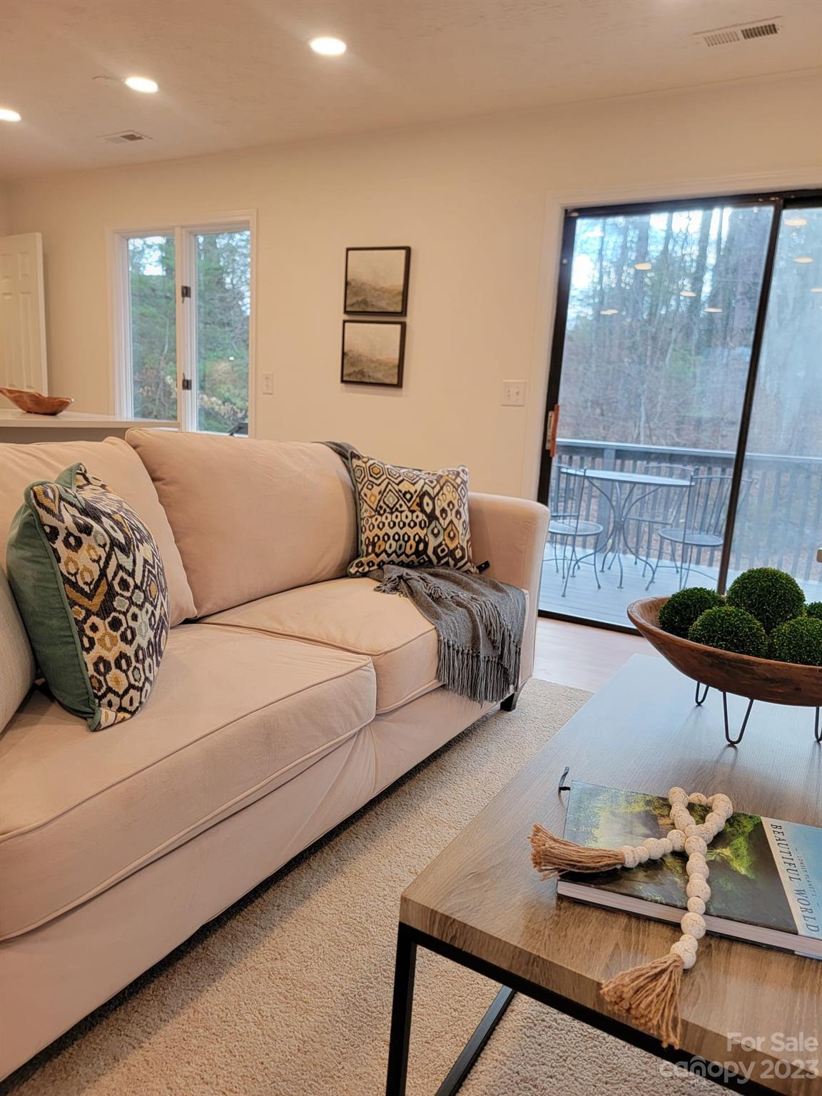 Woodland Hills - Residential