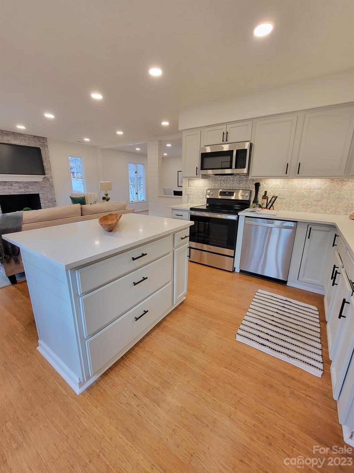 Woodland Hills - Residential