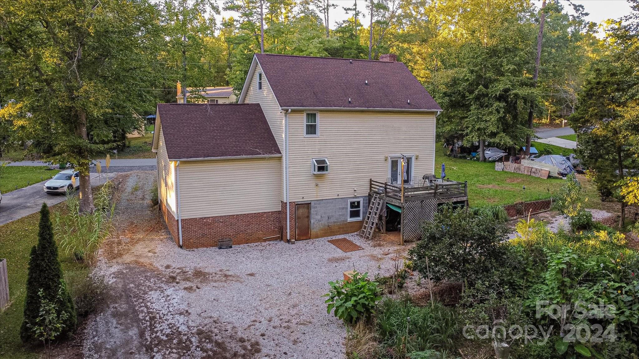 Lewis Forest - Residential