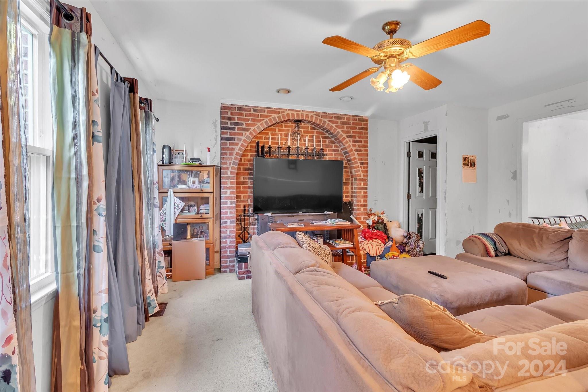 Lewis Forest - Residential