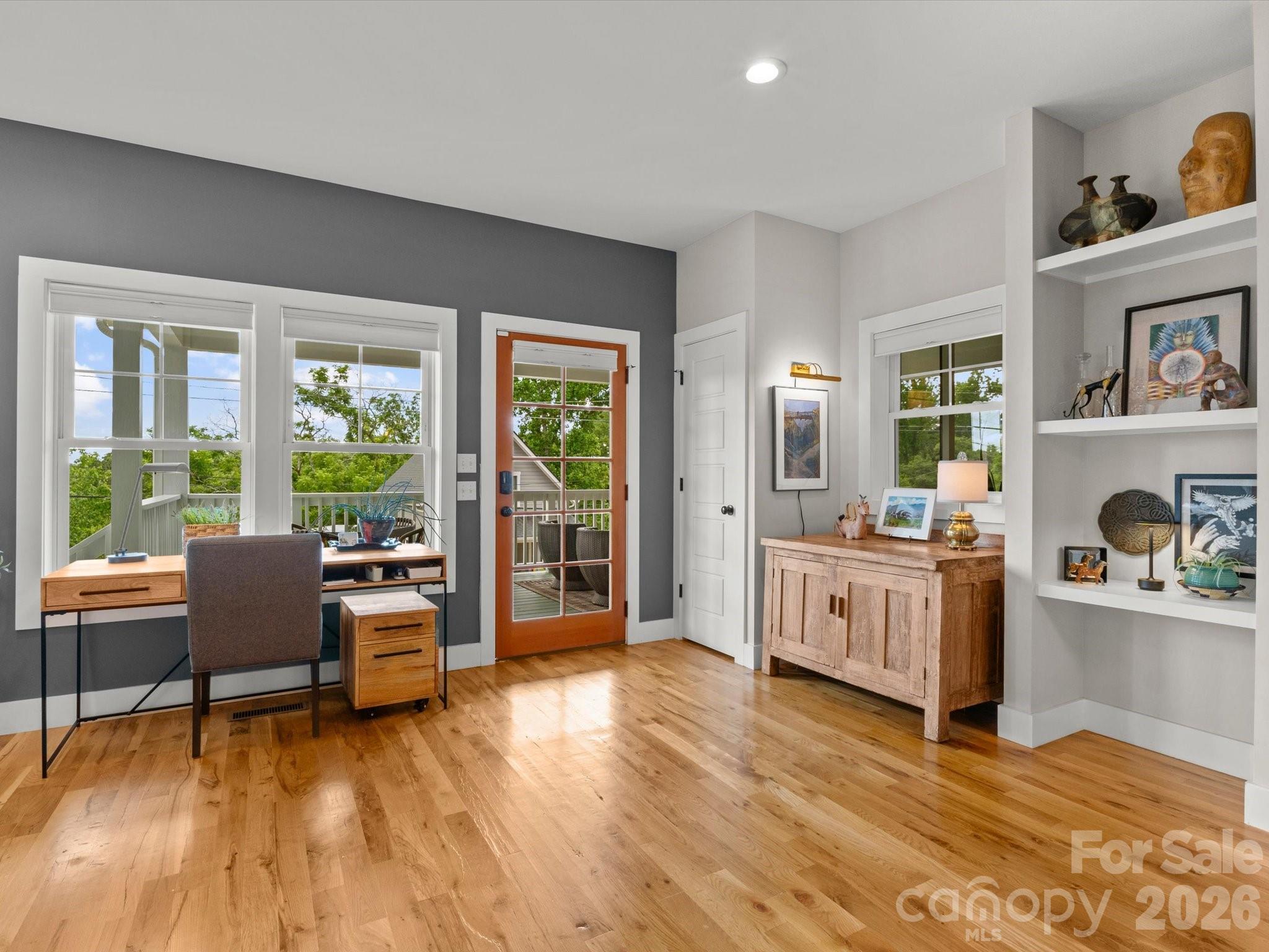 18 Thurland Avenue